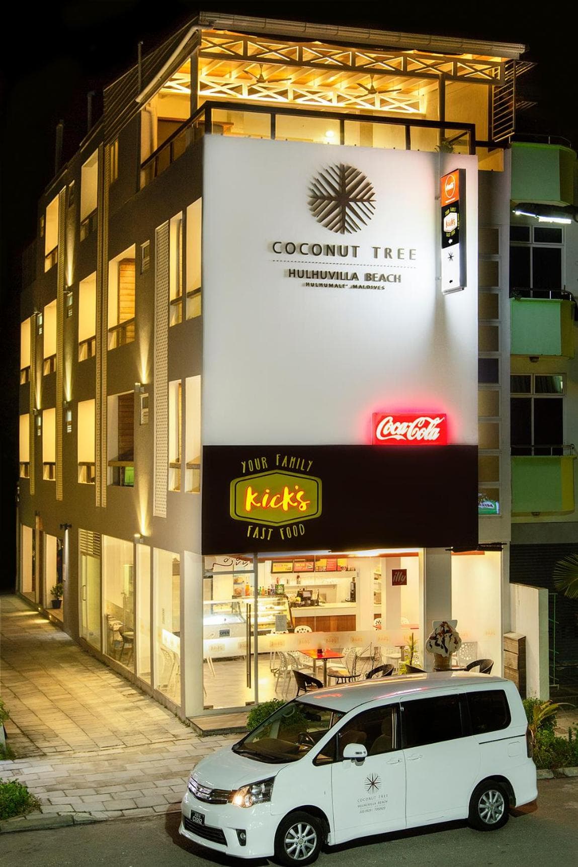 Coconut Tree Hulhuvilla Beach - View 1