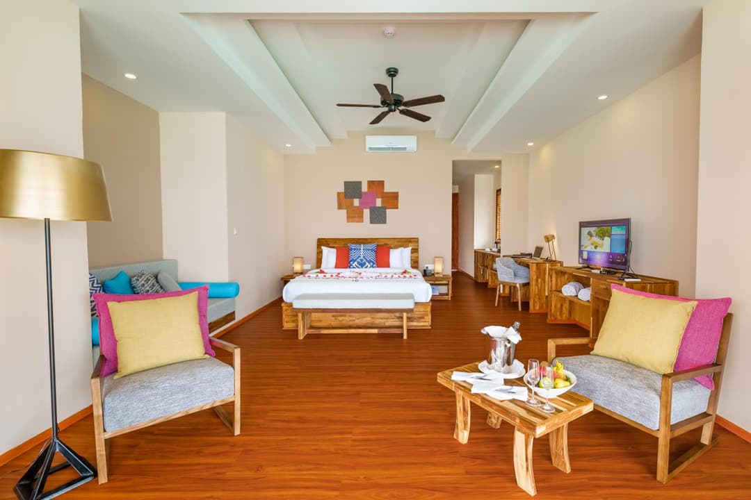 Kudafushi Resort & Spa - View 96