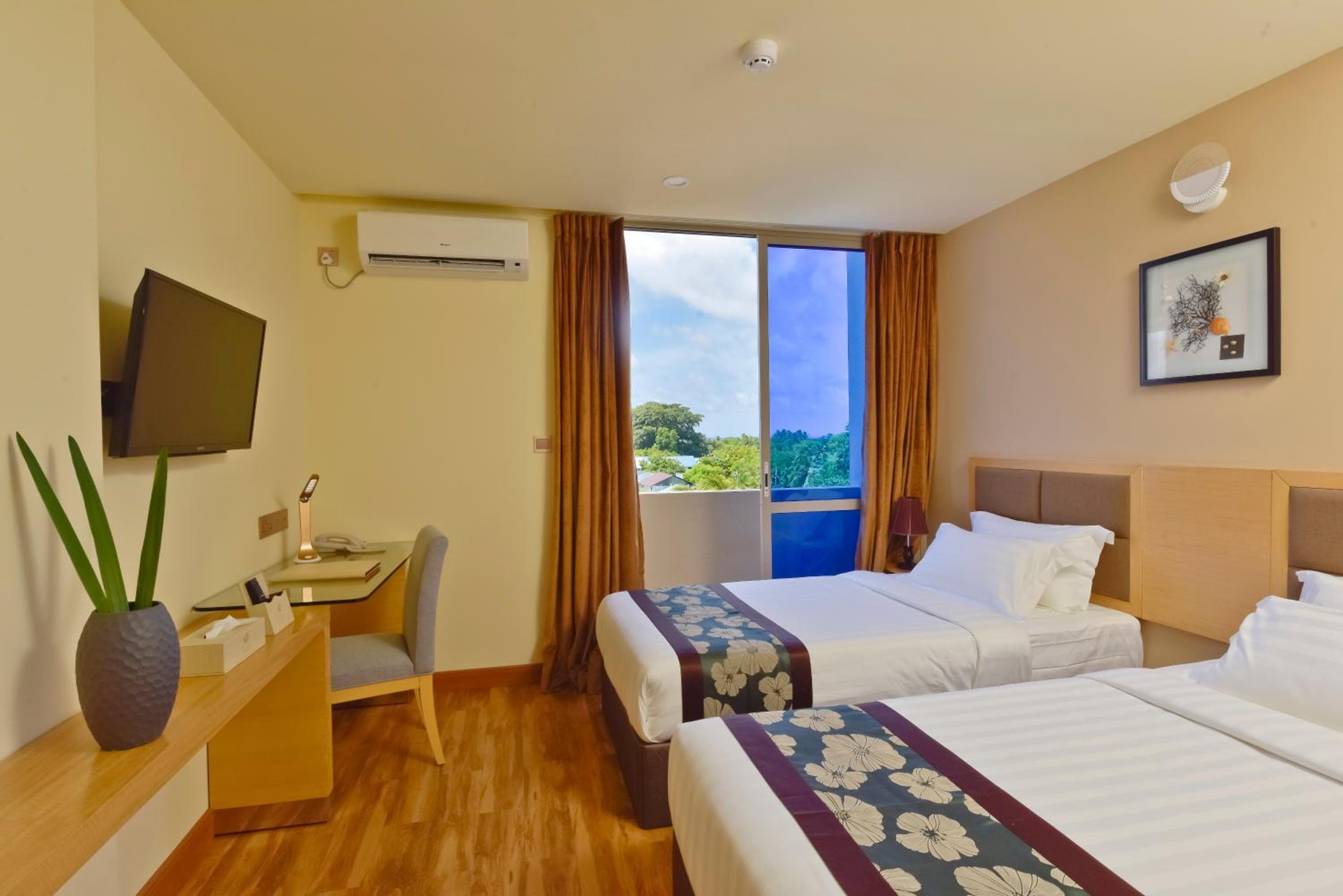 Season Paradise - View 21