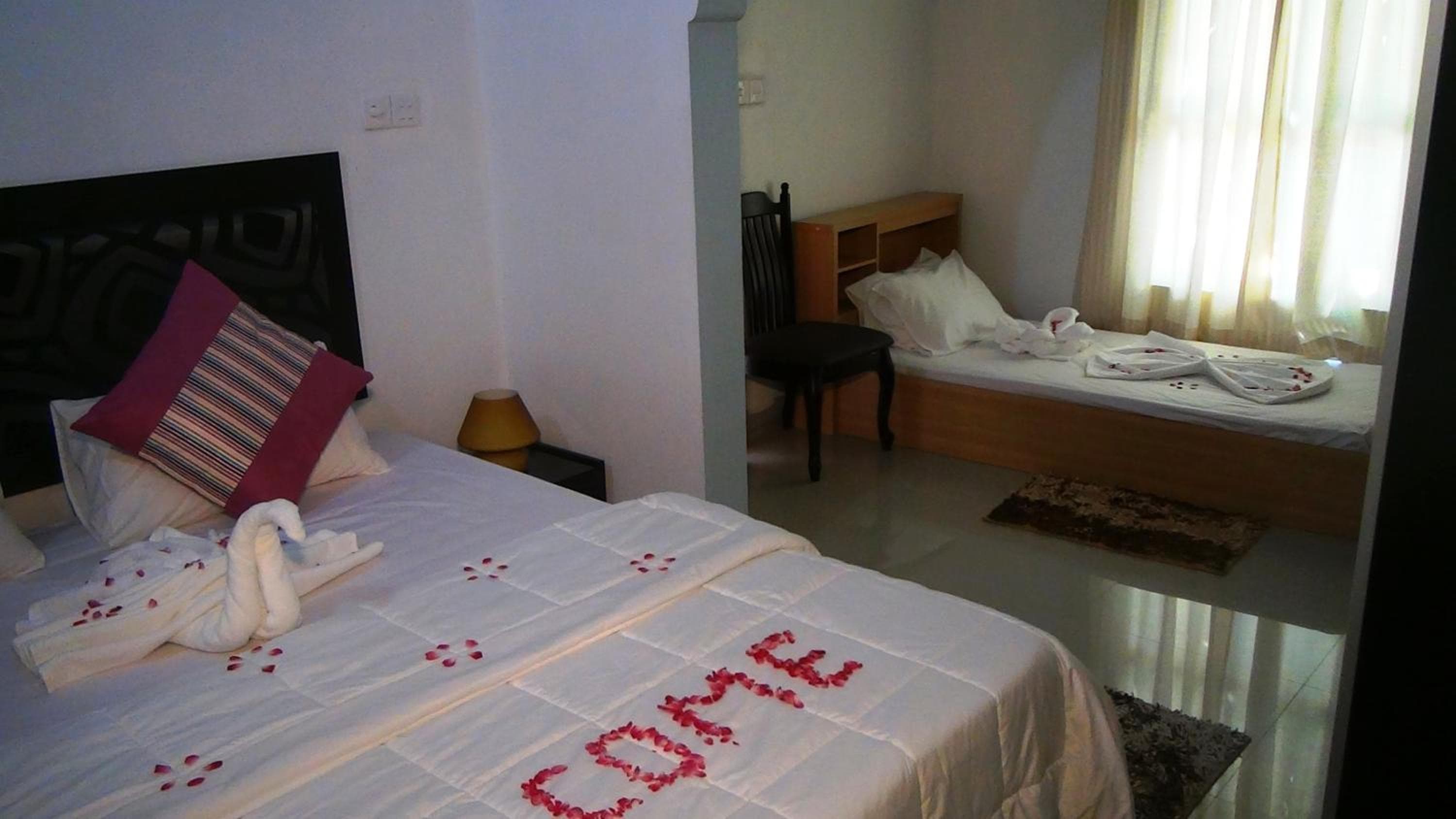 Azoush Tourist Guesthouse - View 2