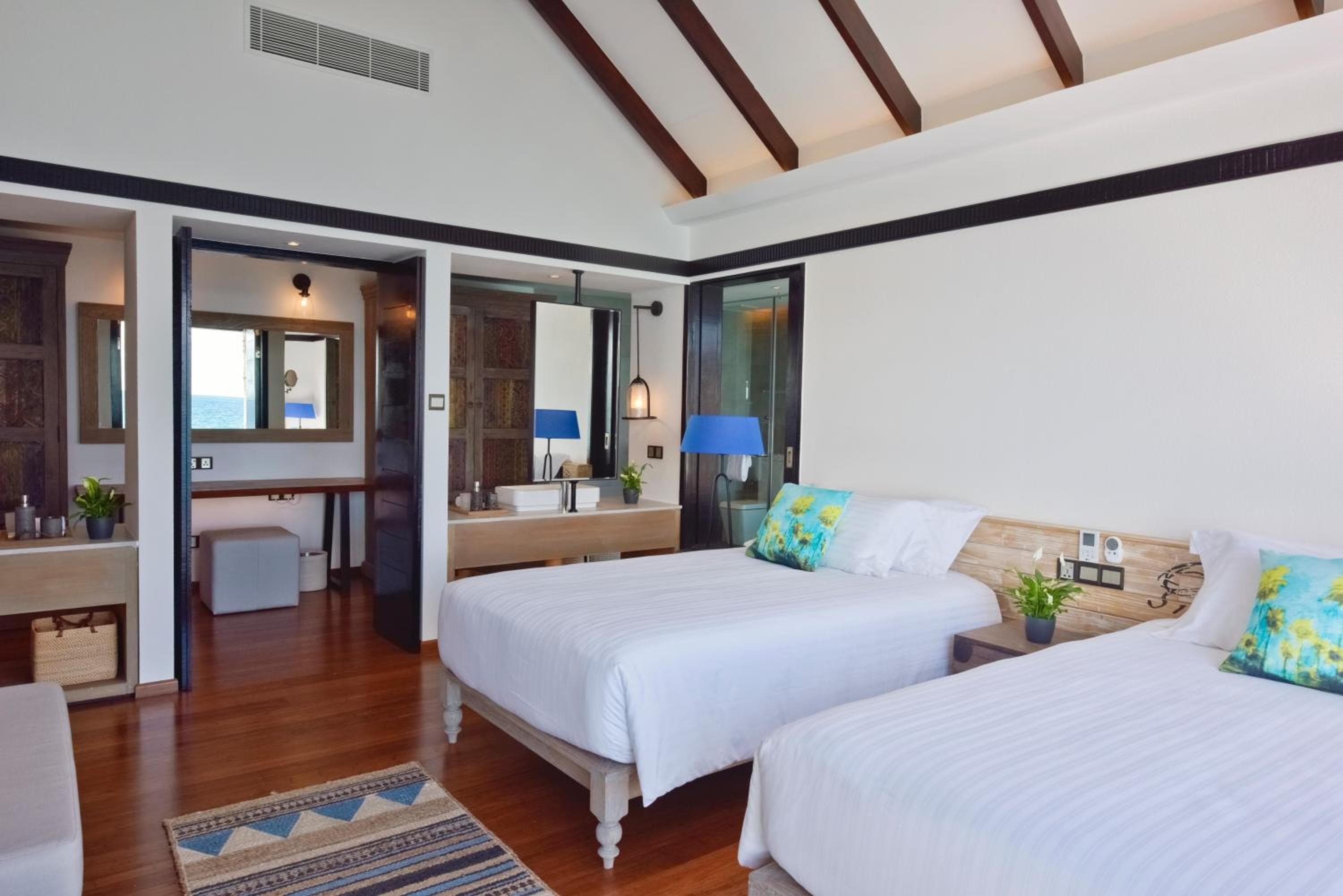 Grand Park Kodhipparu Maldives - View 25