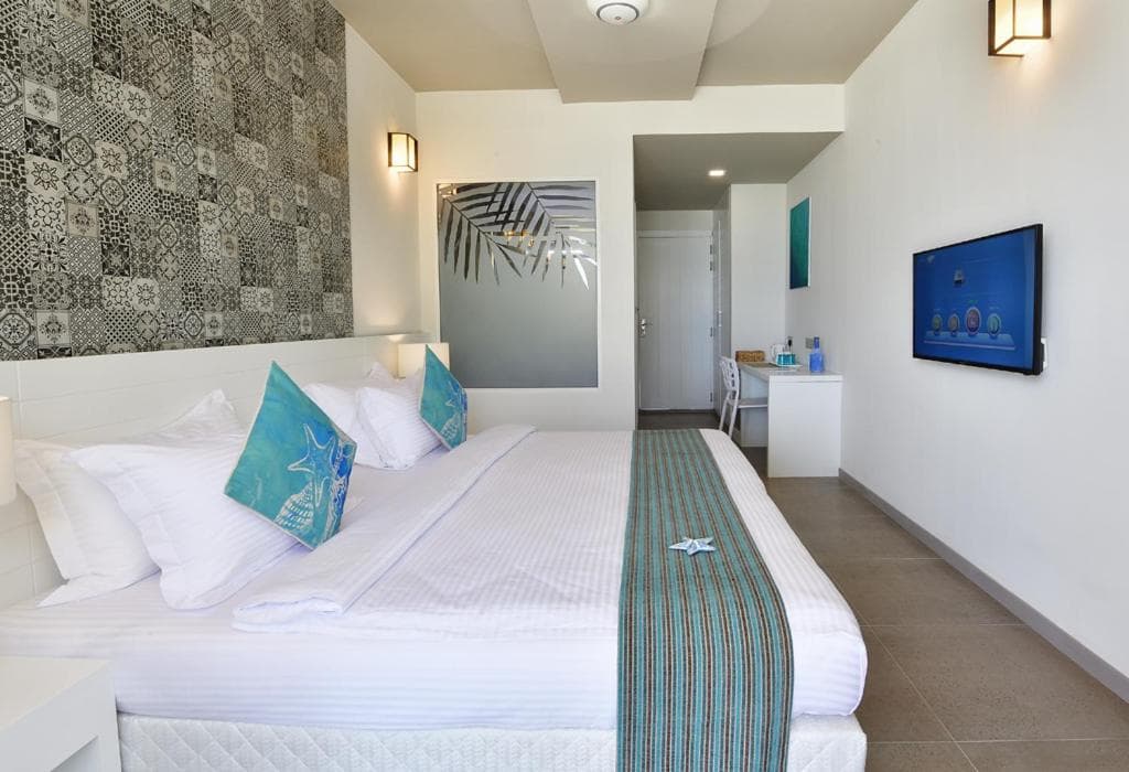Velana Beach Hotel Maldives - View 9