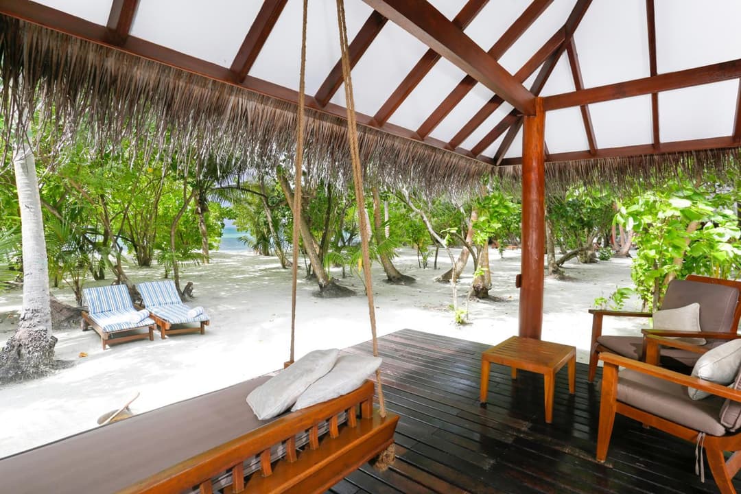 Medhufushi Island Resort - View 13