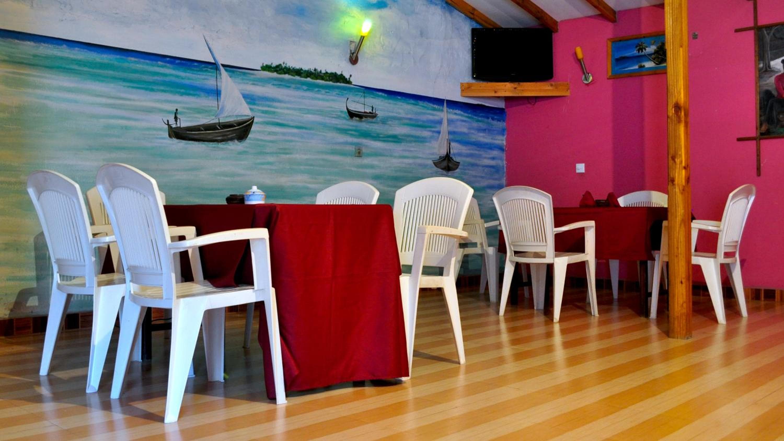 Holiday Cottage Thoddoo, Maldives - View 65