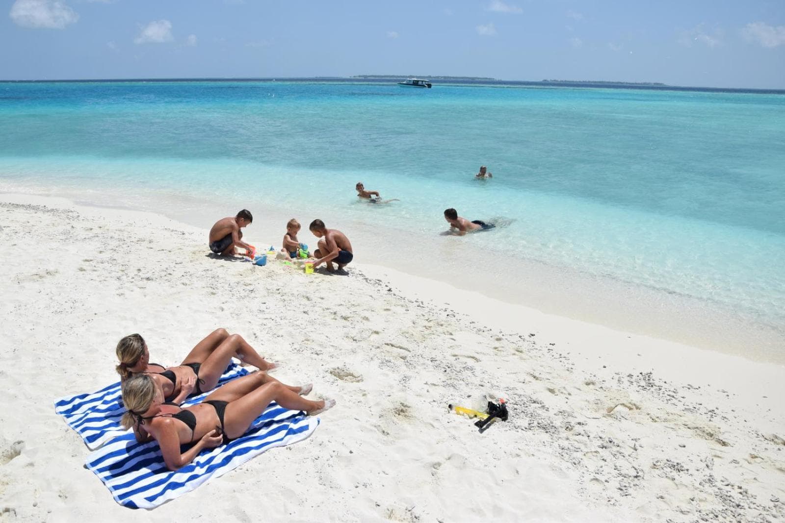 Araamu Hotels Maldives at Dhiffushi - View 113