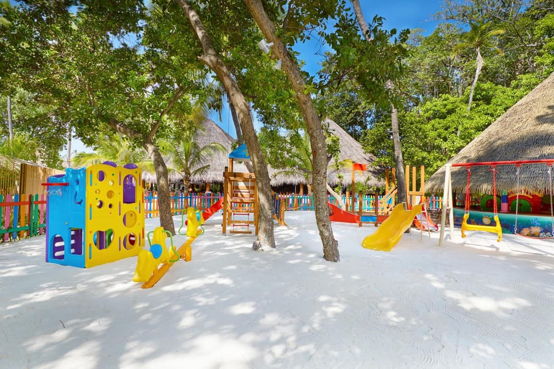 Kuredu Island Resort & Spa - View 11