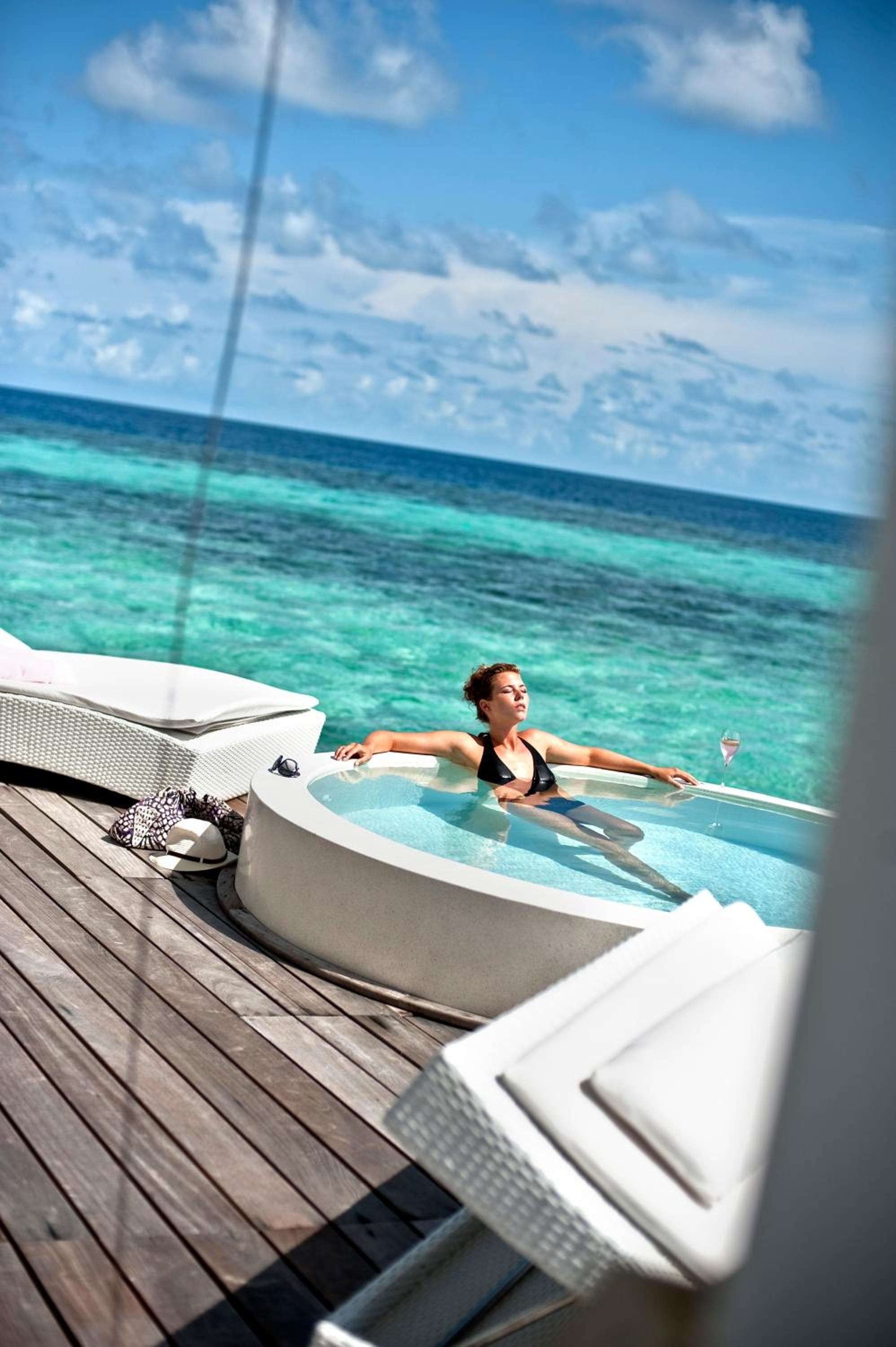 Diamonds Athuruga Maldives Resort & Spa - View 36