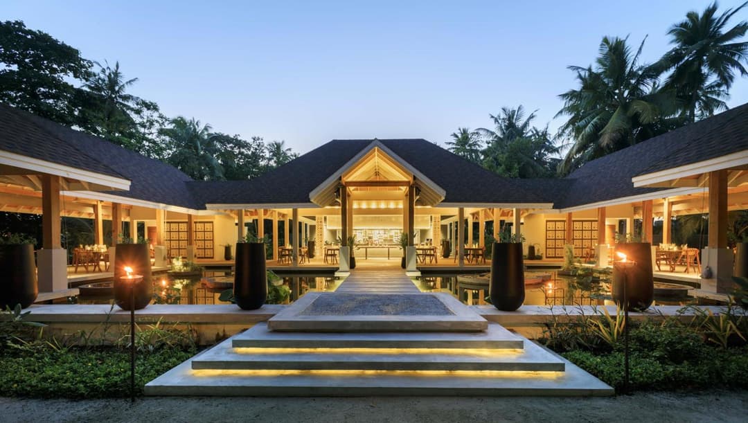 Niva Dhigali Maldives - A Premium All-Inclusive Resort - View 10