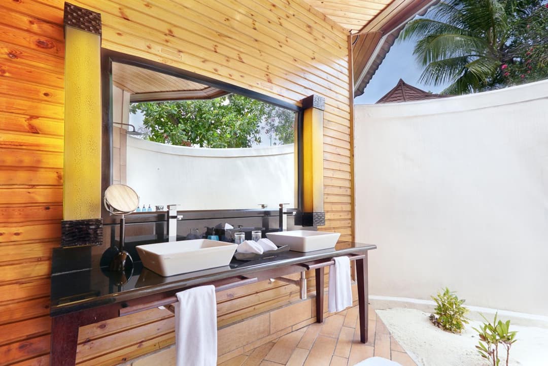 Komandoo Island Resort & Spa - View 5