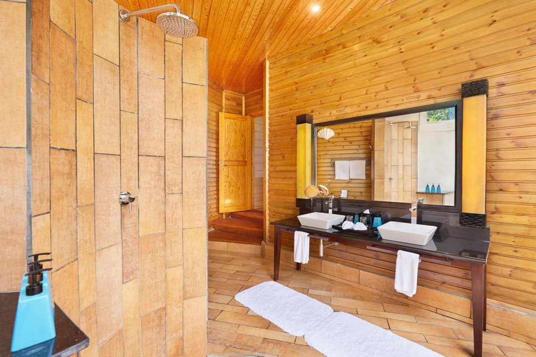 Komandoo Island Resort & Spa - View 21