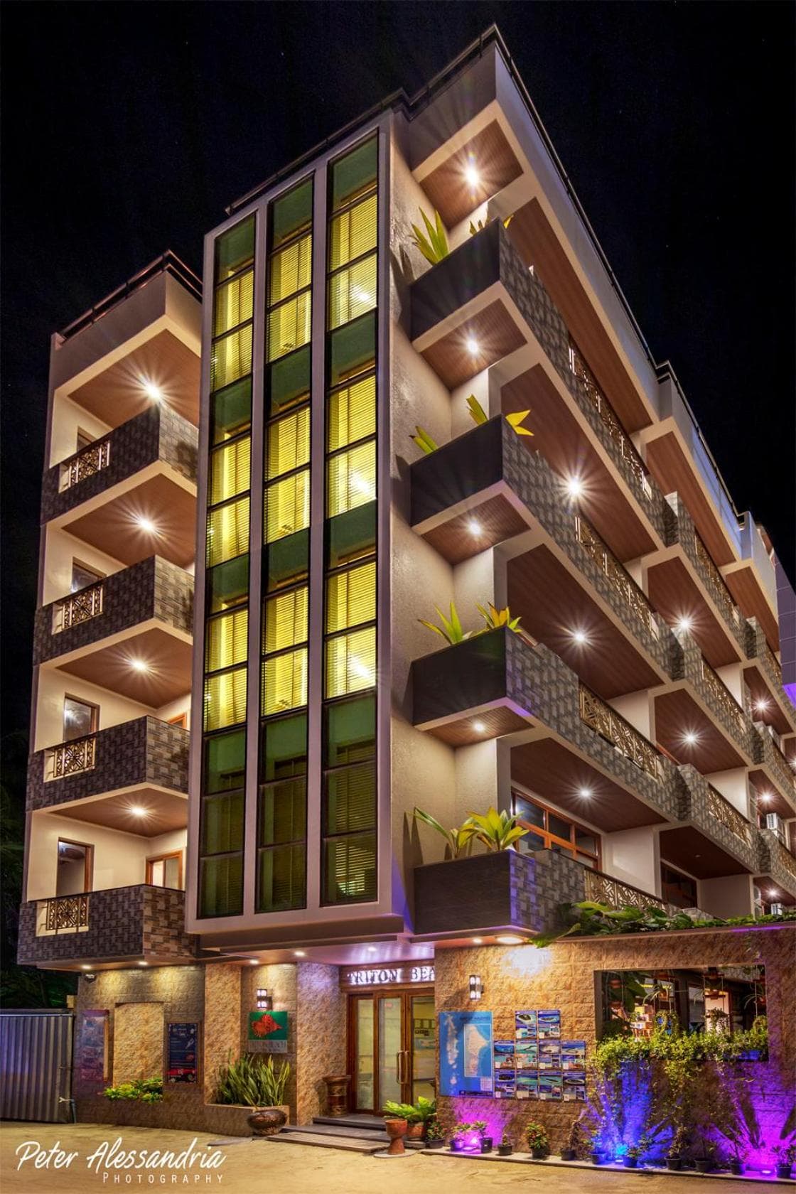 Triton Beach Hotel & Spa - View 8