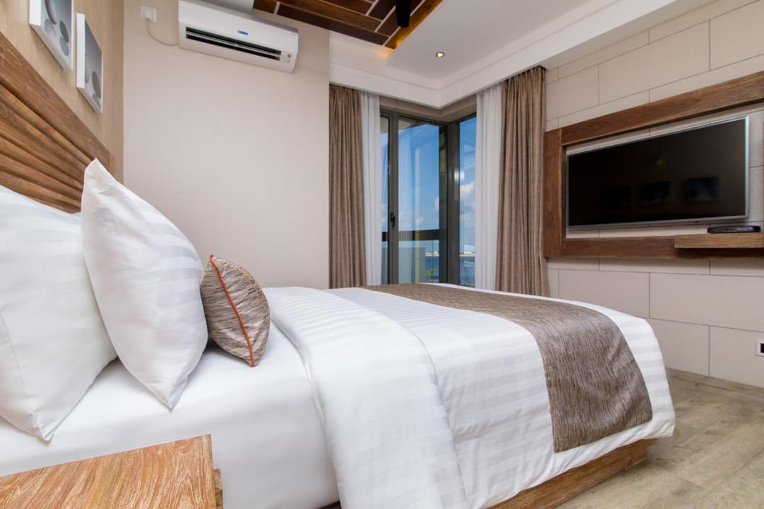 Samann Grand - View 18