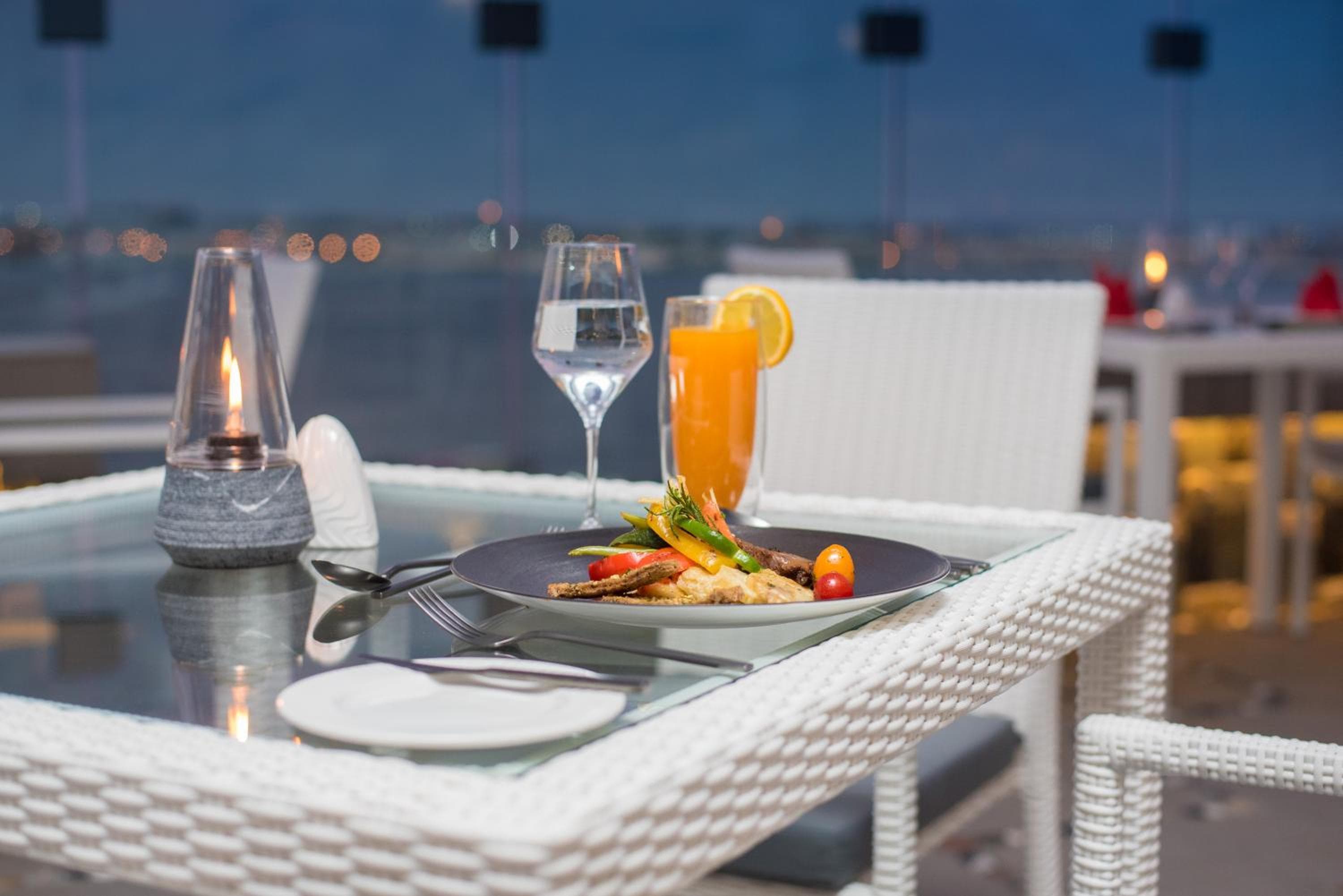 Samann Grand - View 44