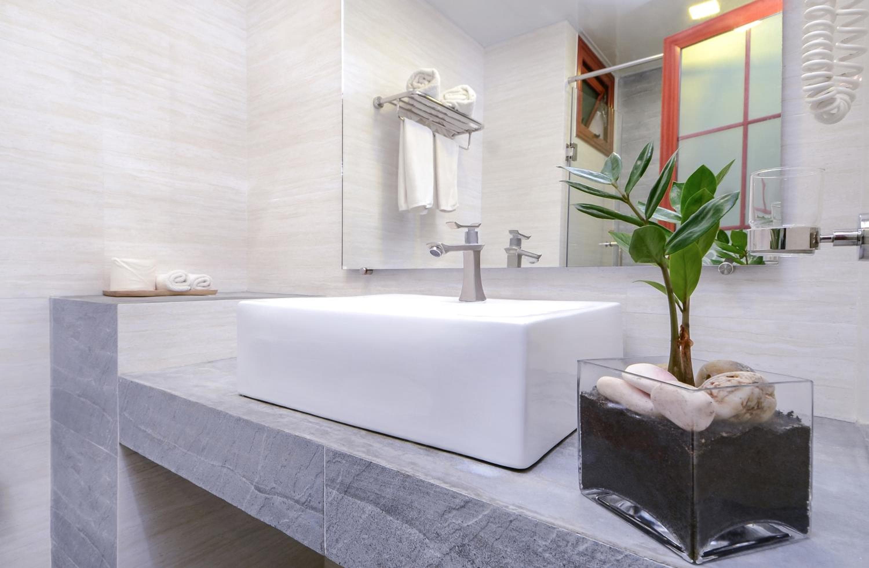 Triton Beach Hotel & Spa - View 41