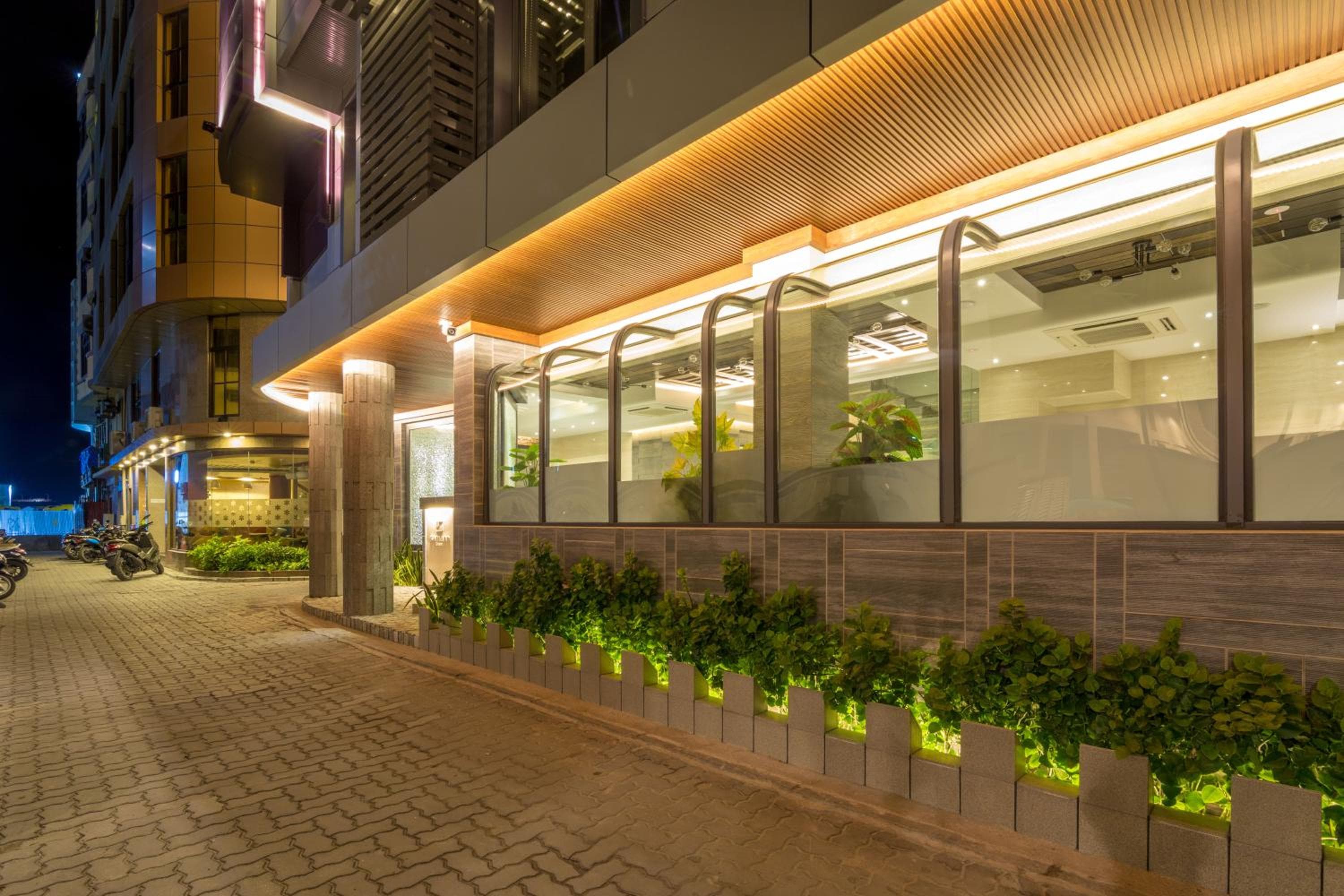 Samann Grand - View 82