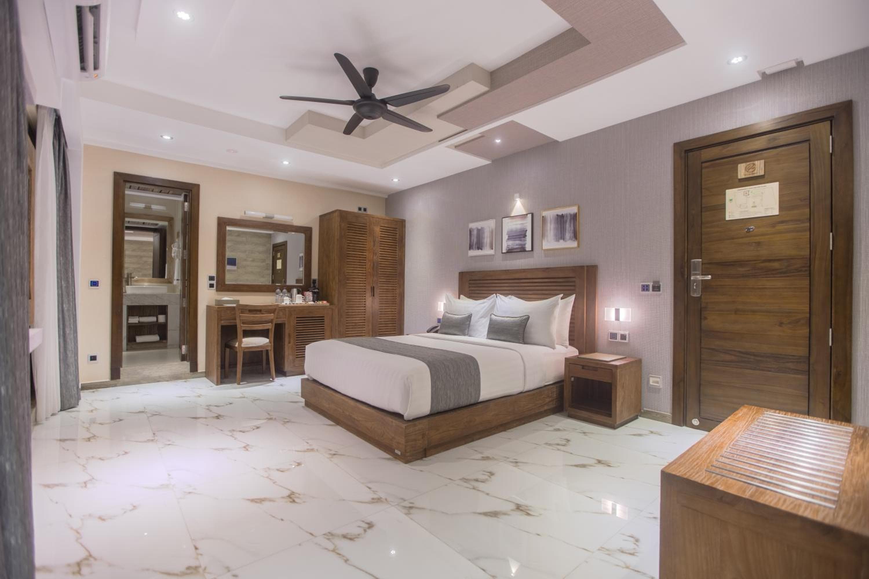 Samann Grand - View 2