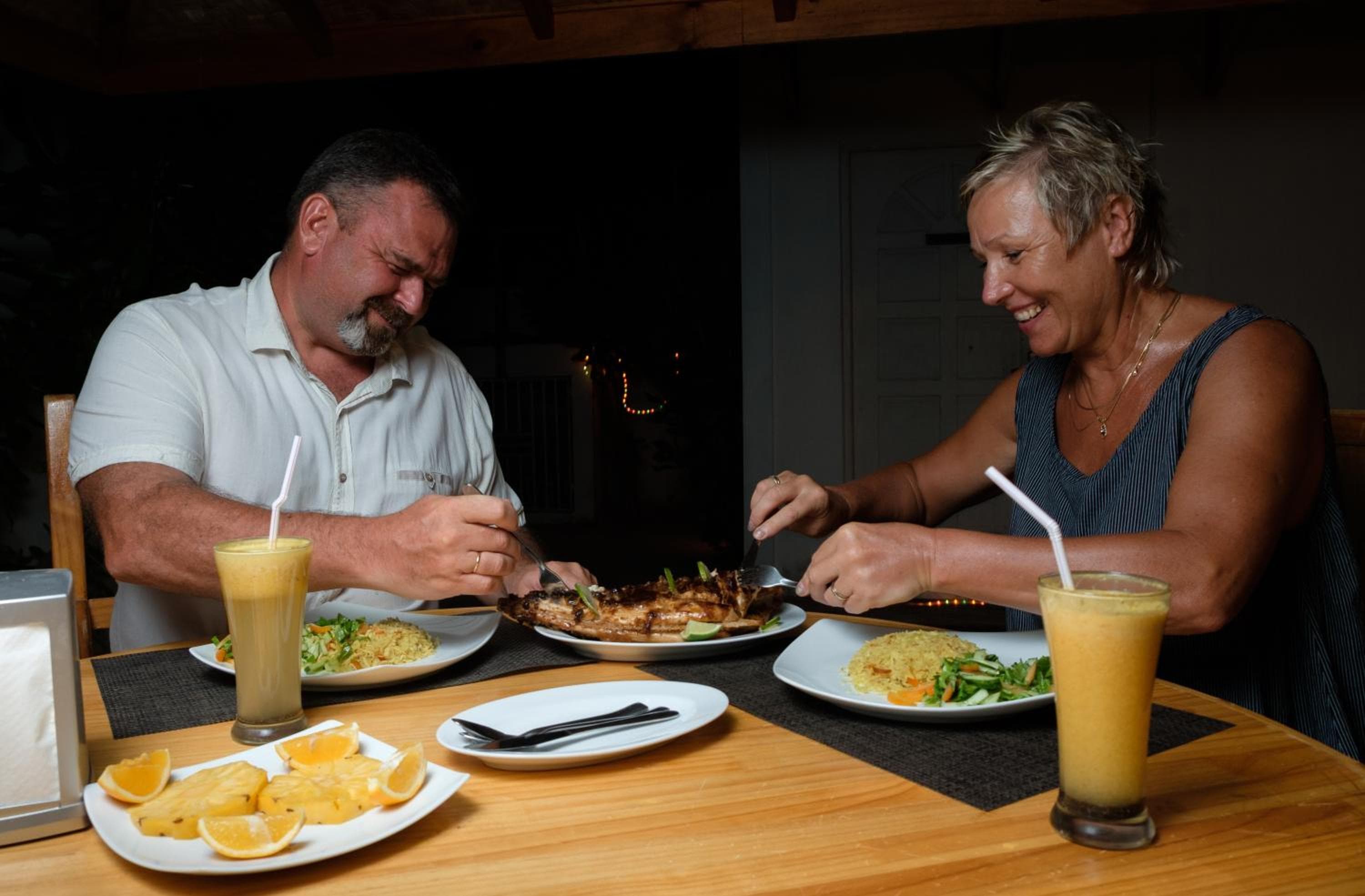 New Breeze Thoddoo Inn - View 19