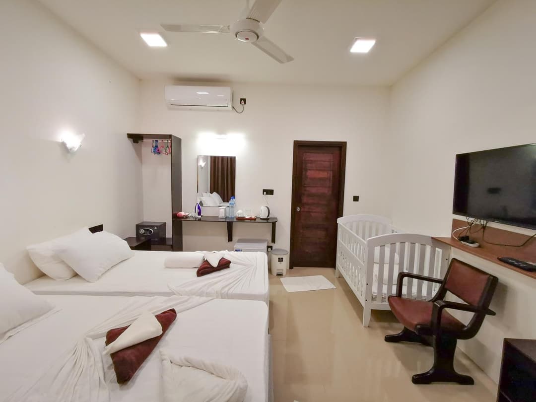 Summer inn Thoddoo - View 27