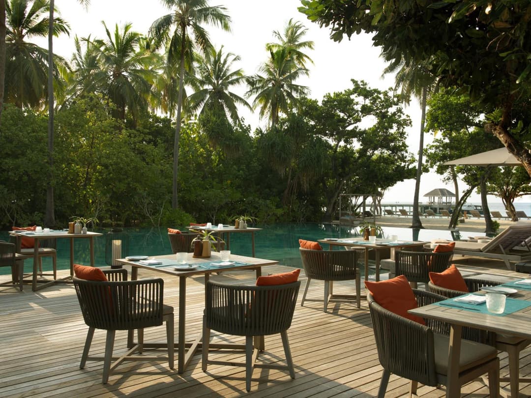 Vakkaru Maldives - Luxury Private Island Resort - View 14