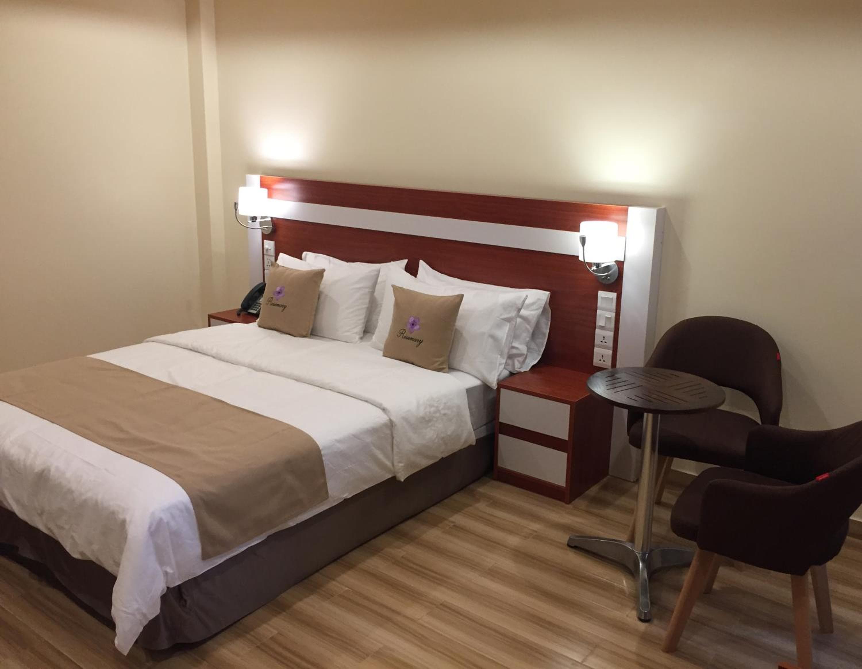 Rosemary Boutique - View 36