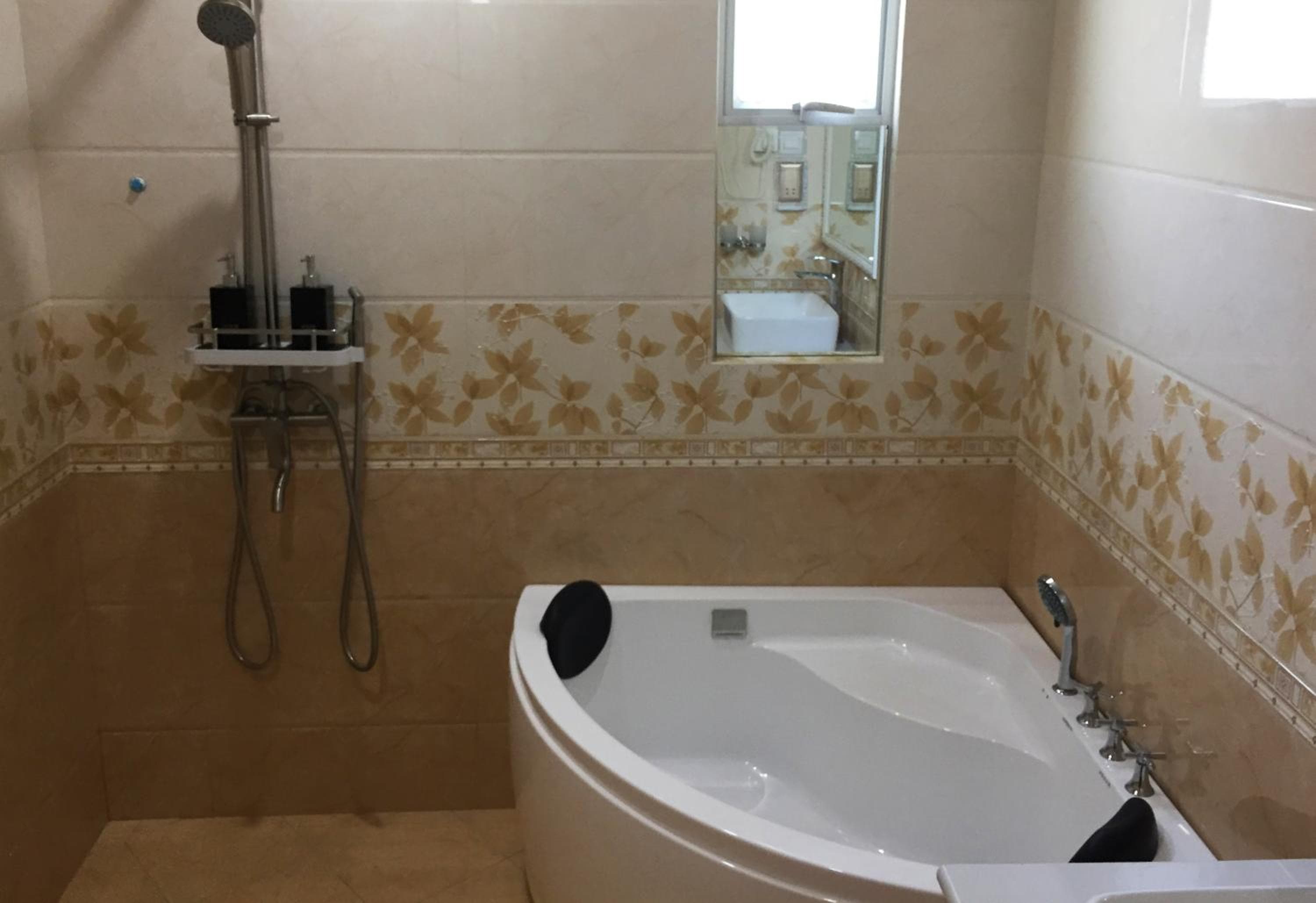 Rosemary Boutique - View 35