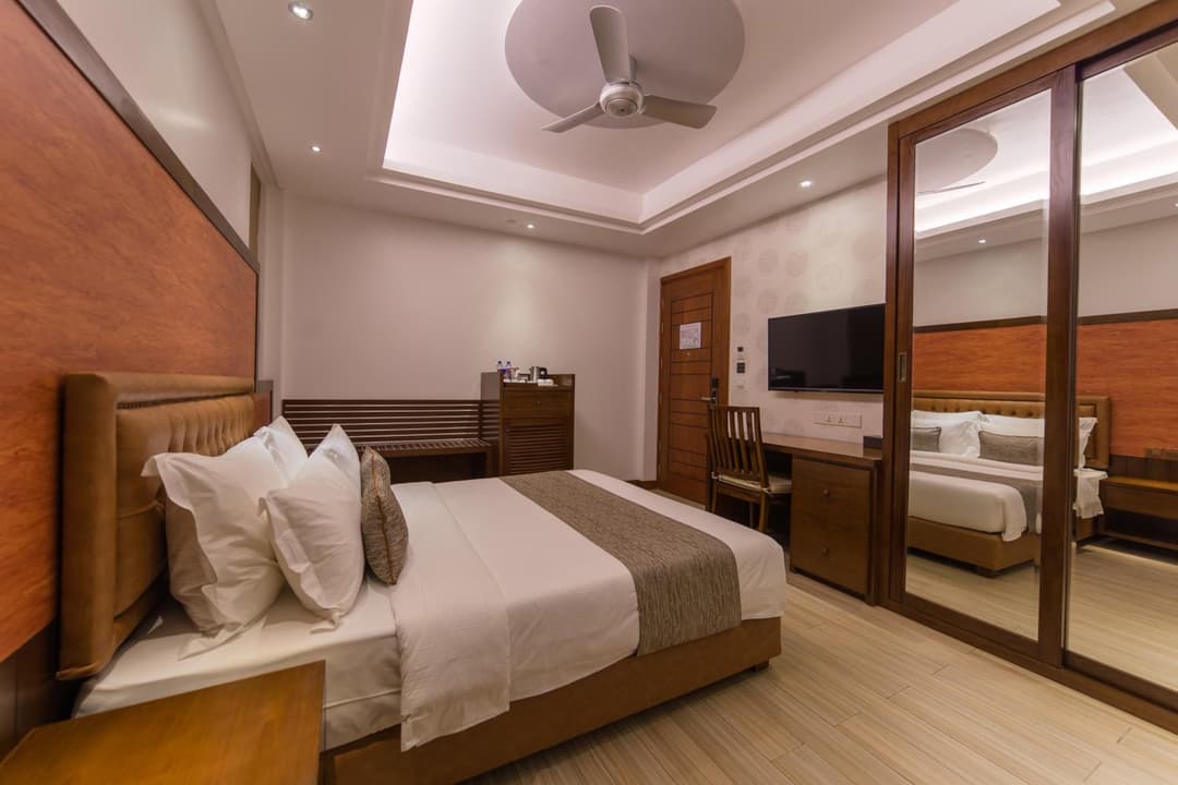 Samann Host - View 20