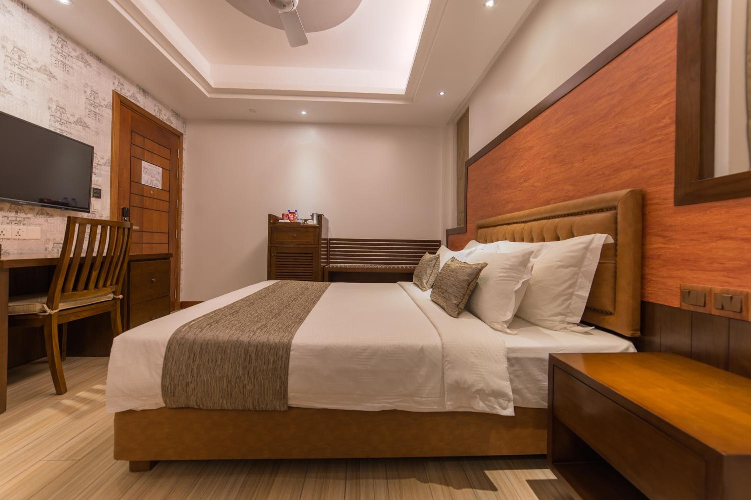 Samann Host - View 62