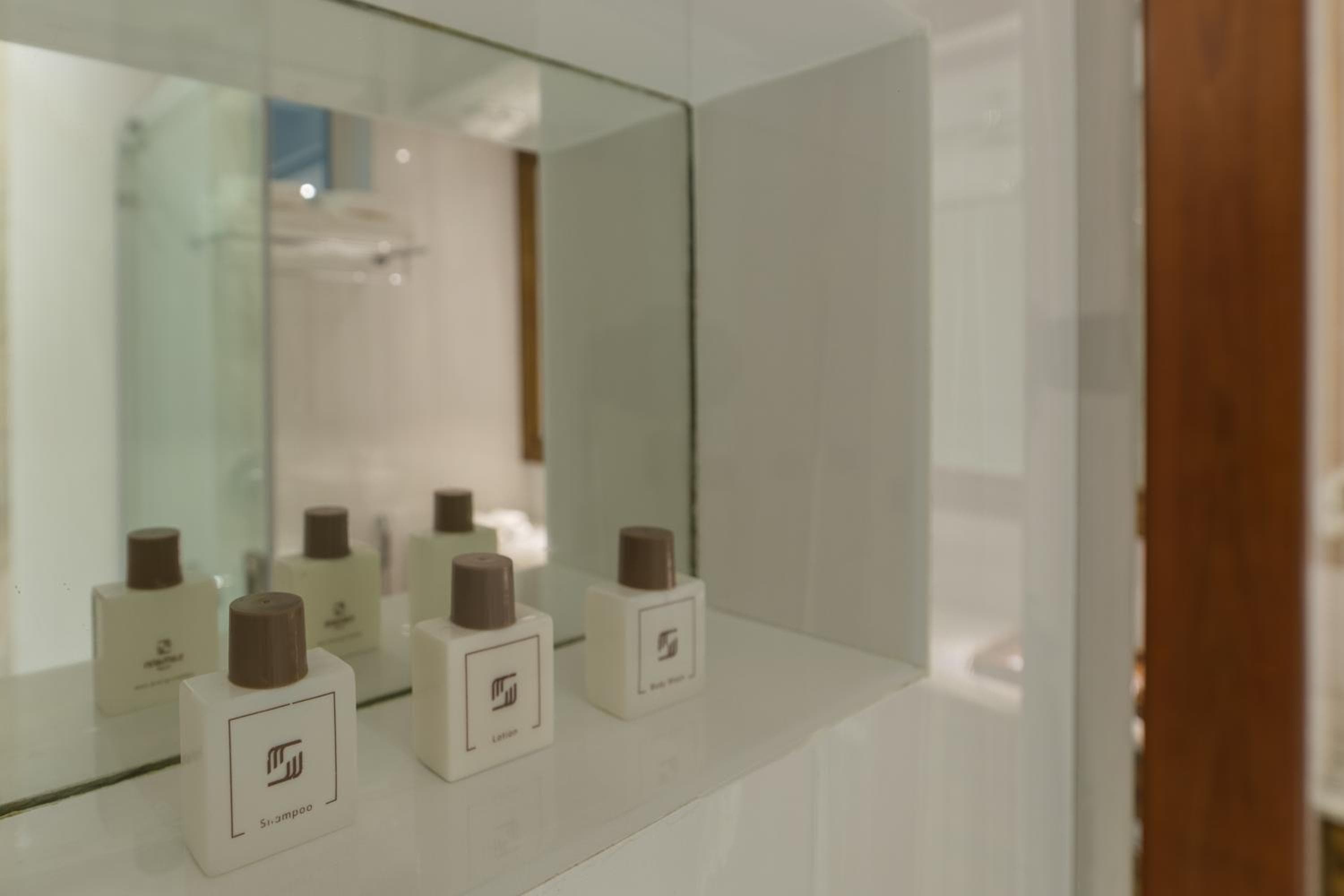 Samann Host - View 50