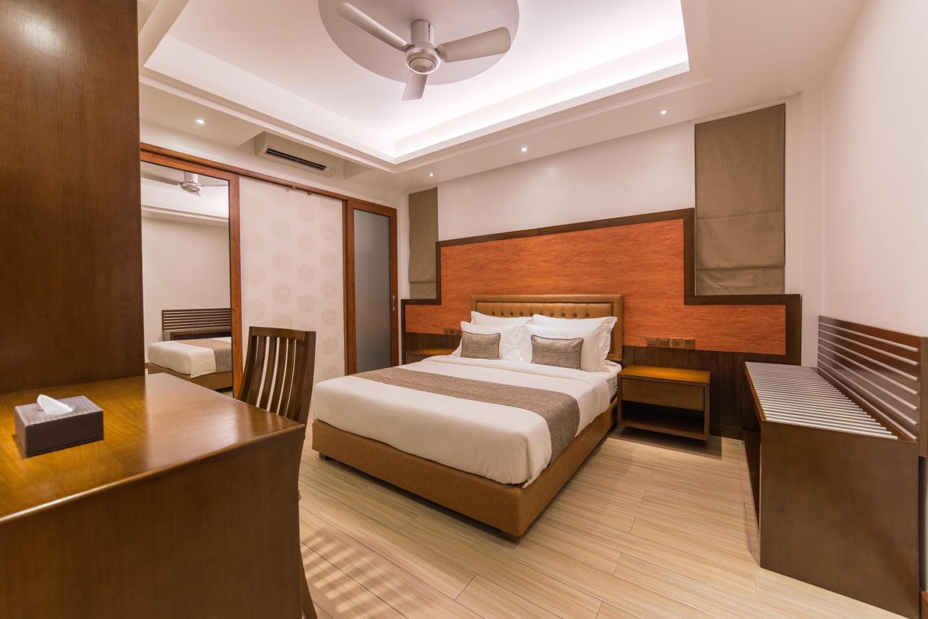 Samann Host - View 55