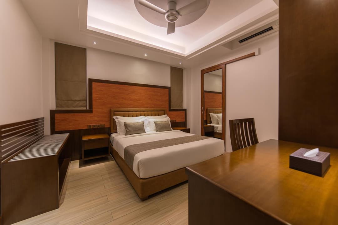 Samann Host - View 52