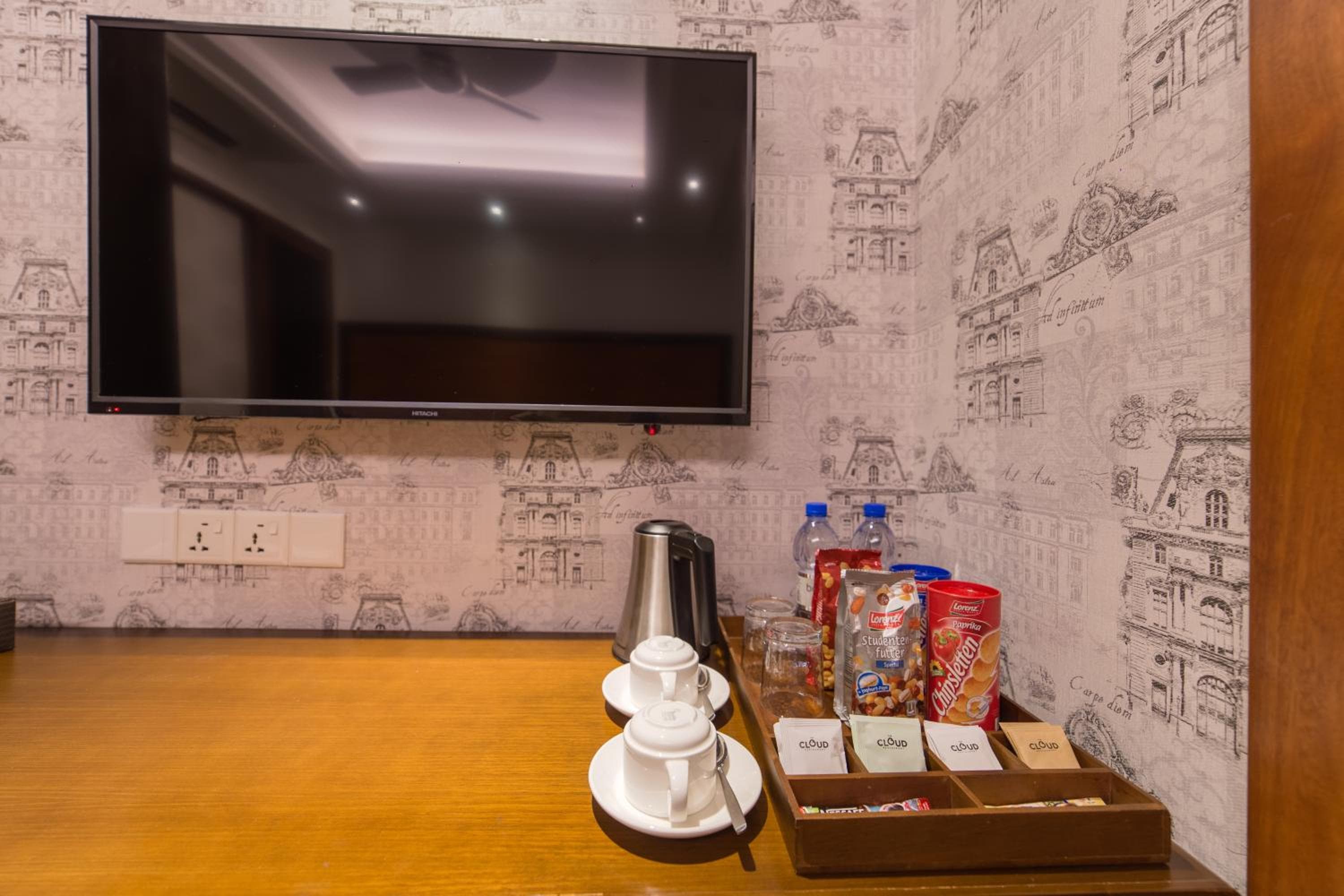 Samann Host - View 67