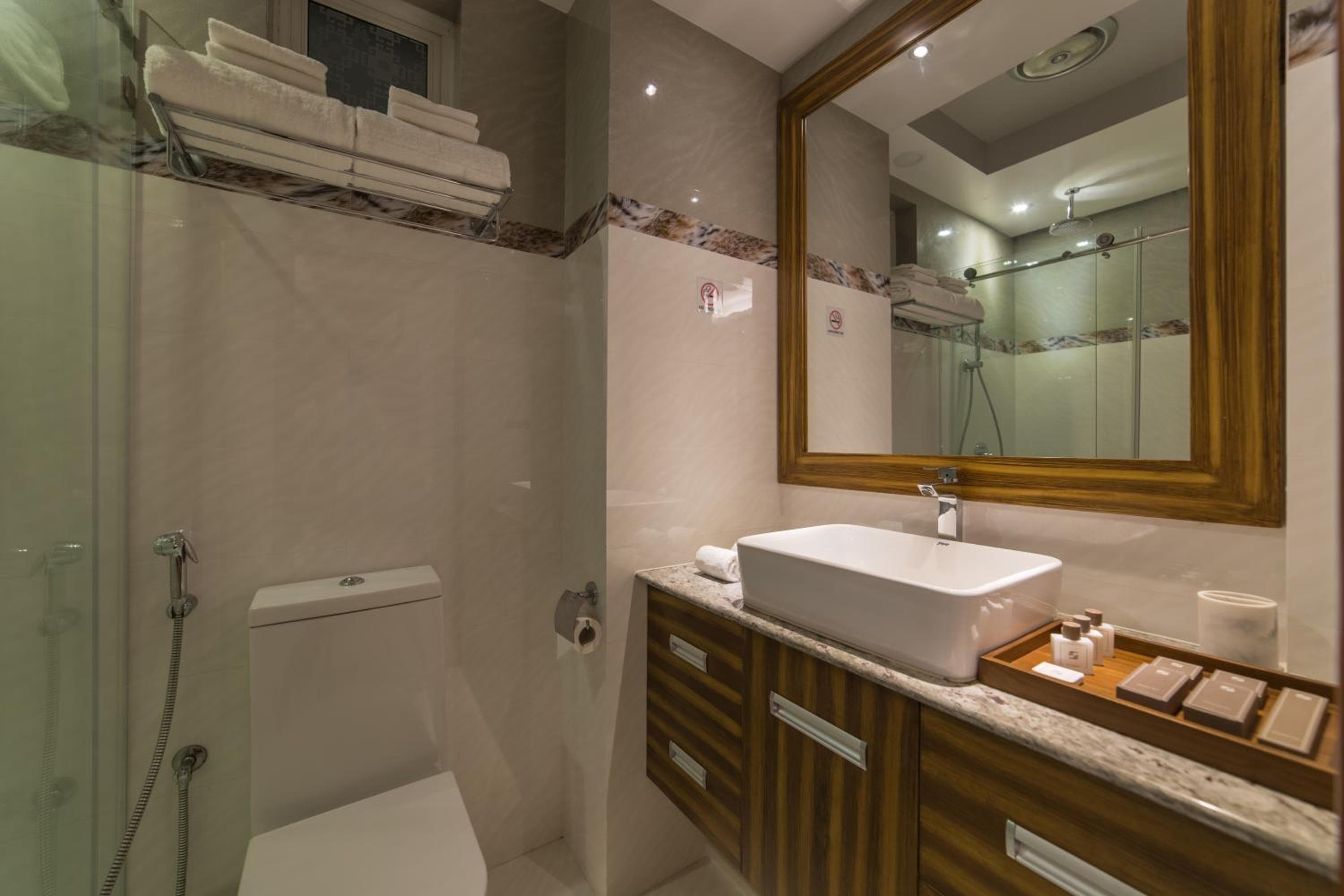 Samann Host - View 42