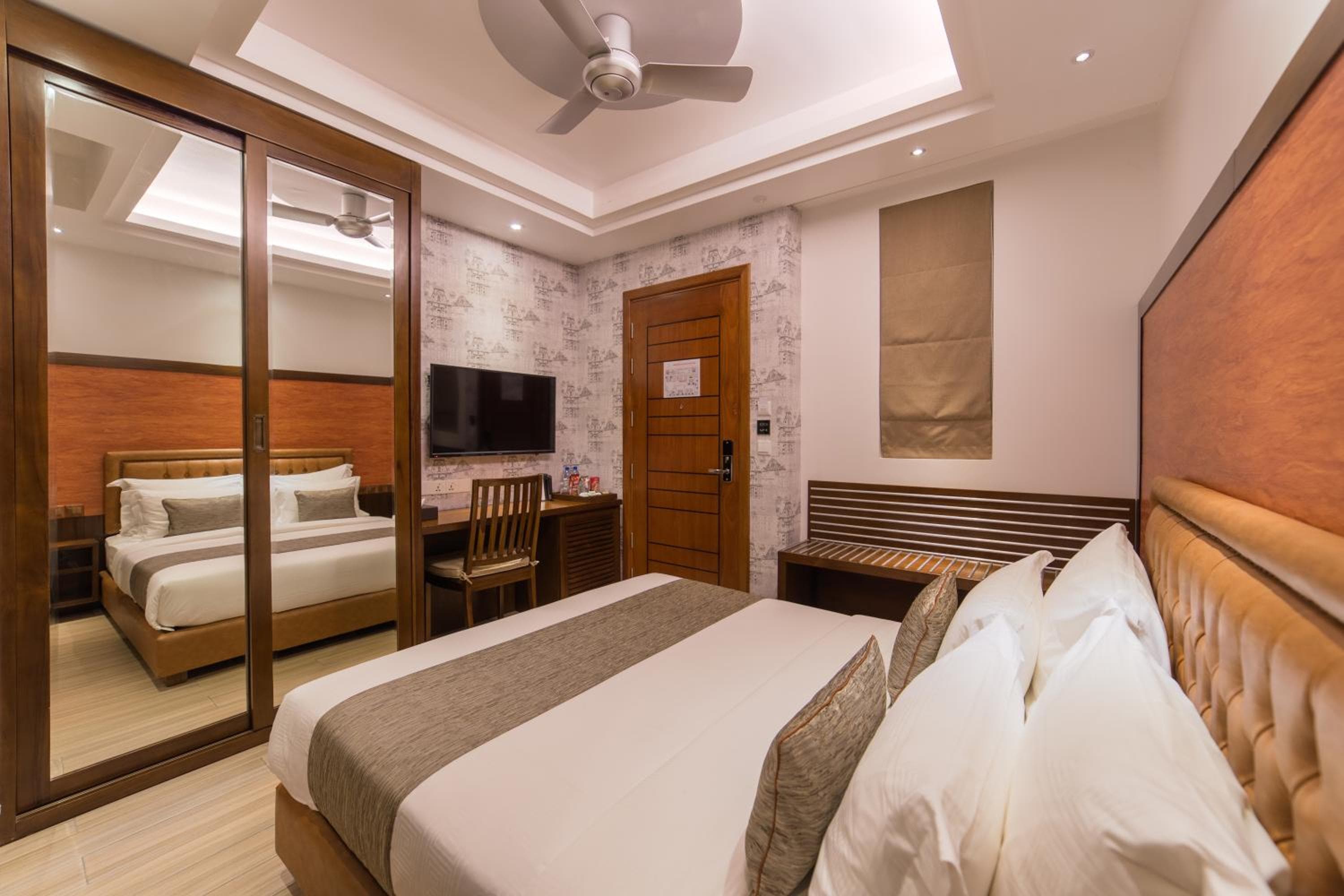 Samann Host - View 45