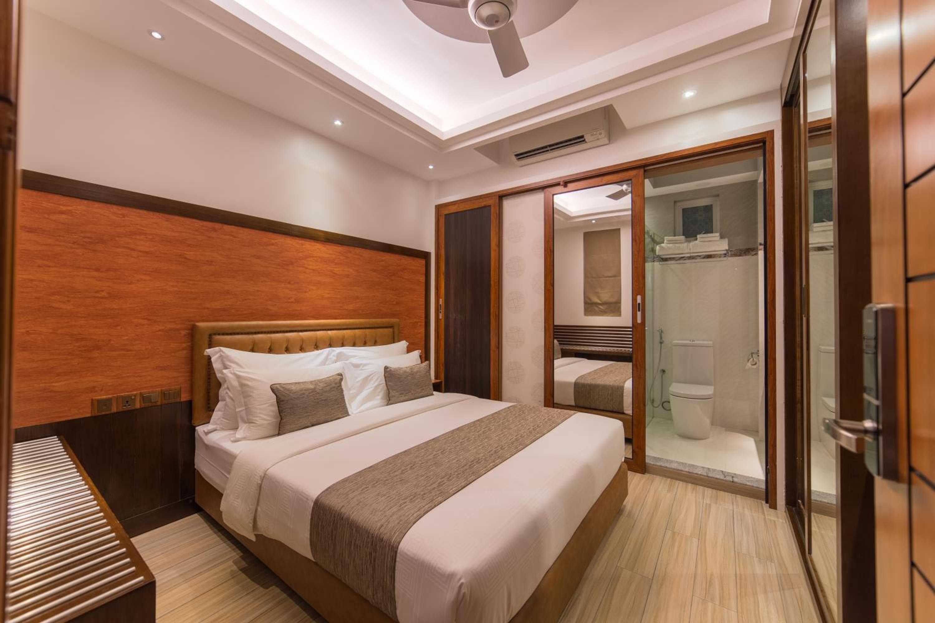 Samann Host - View 21