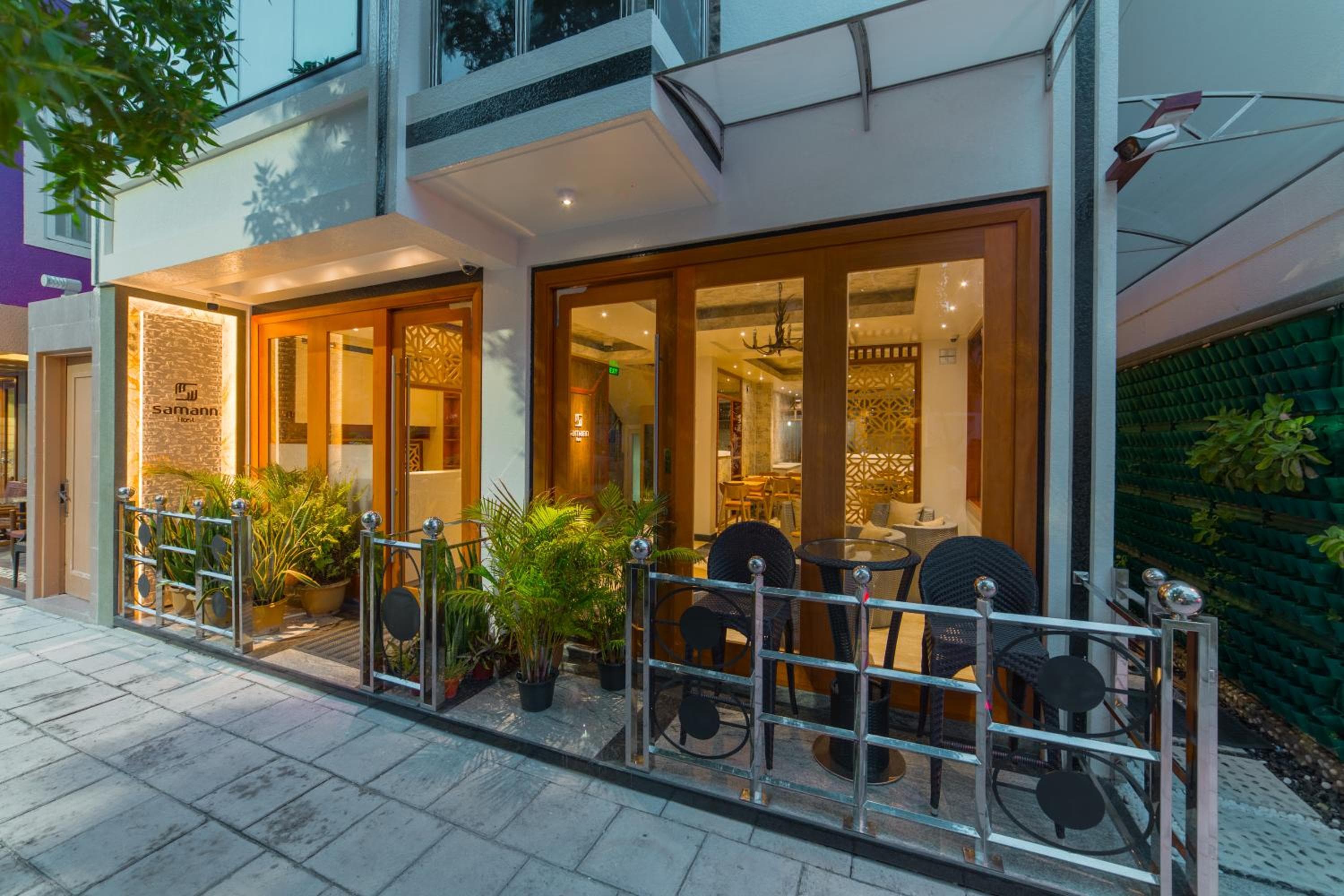 Samann Host - View 26