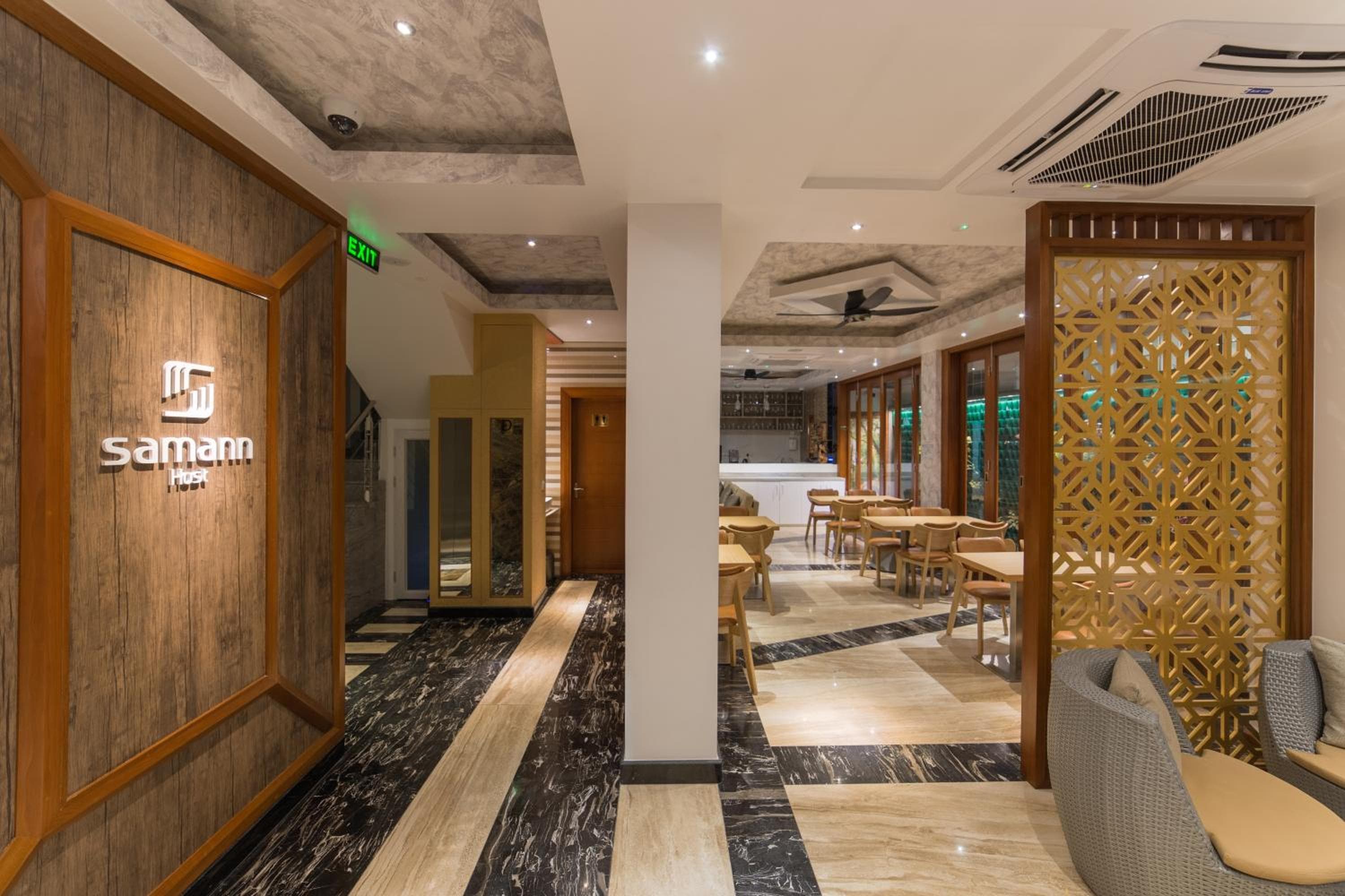 Samann Host - View 29