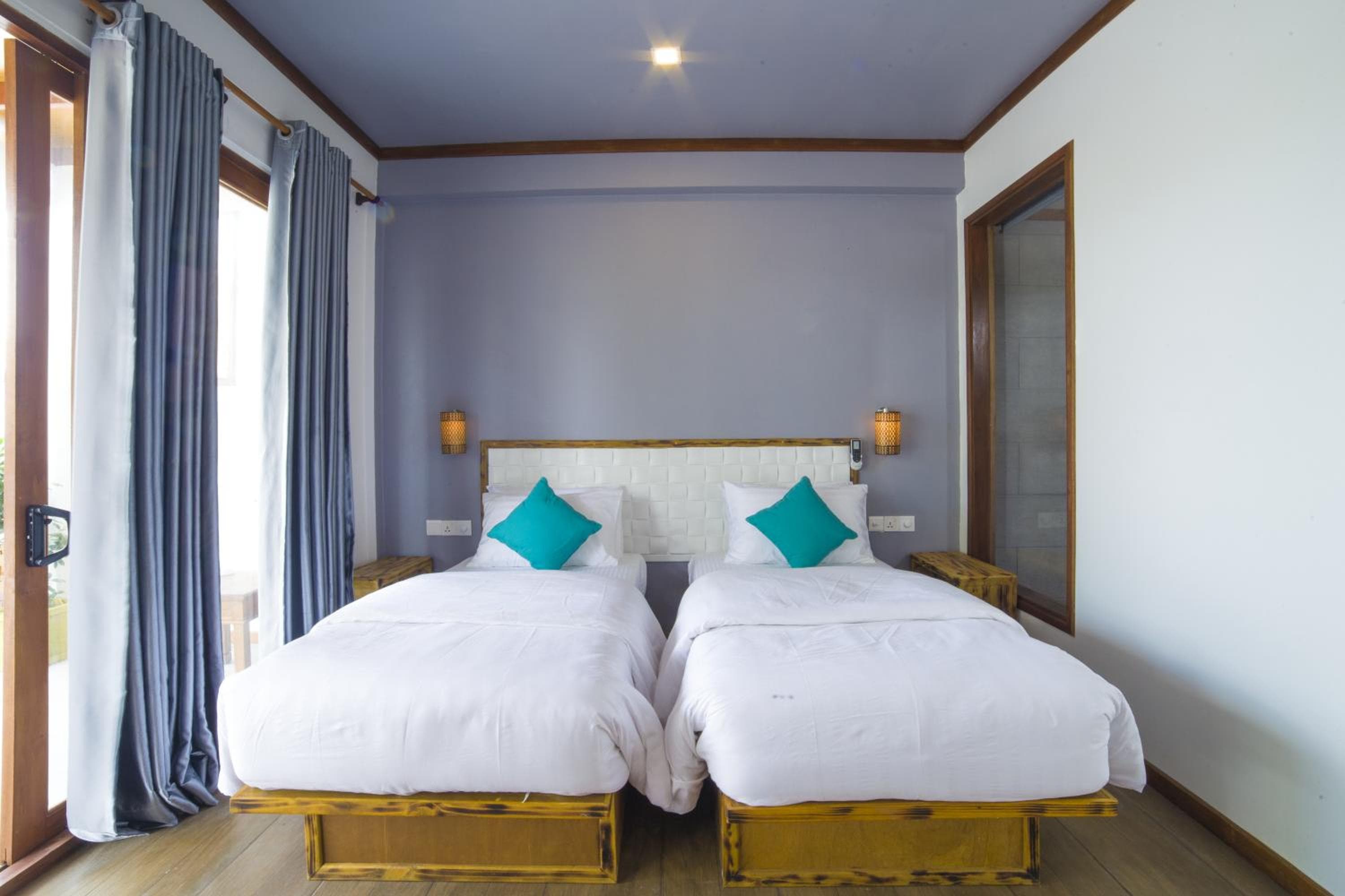 By the shade Maldives - View 101