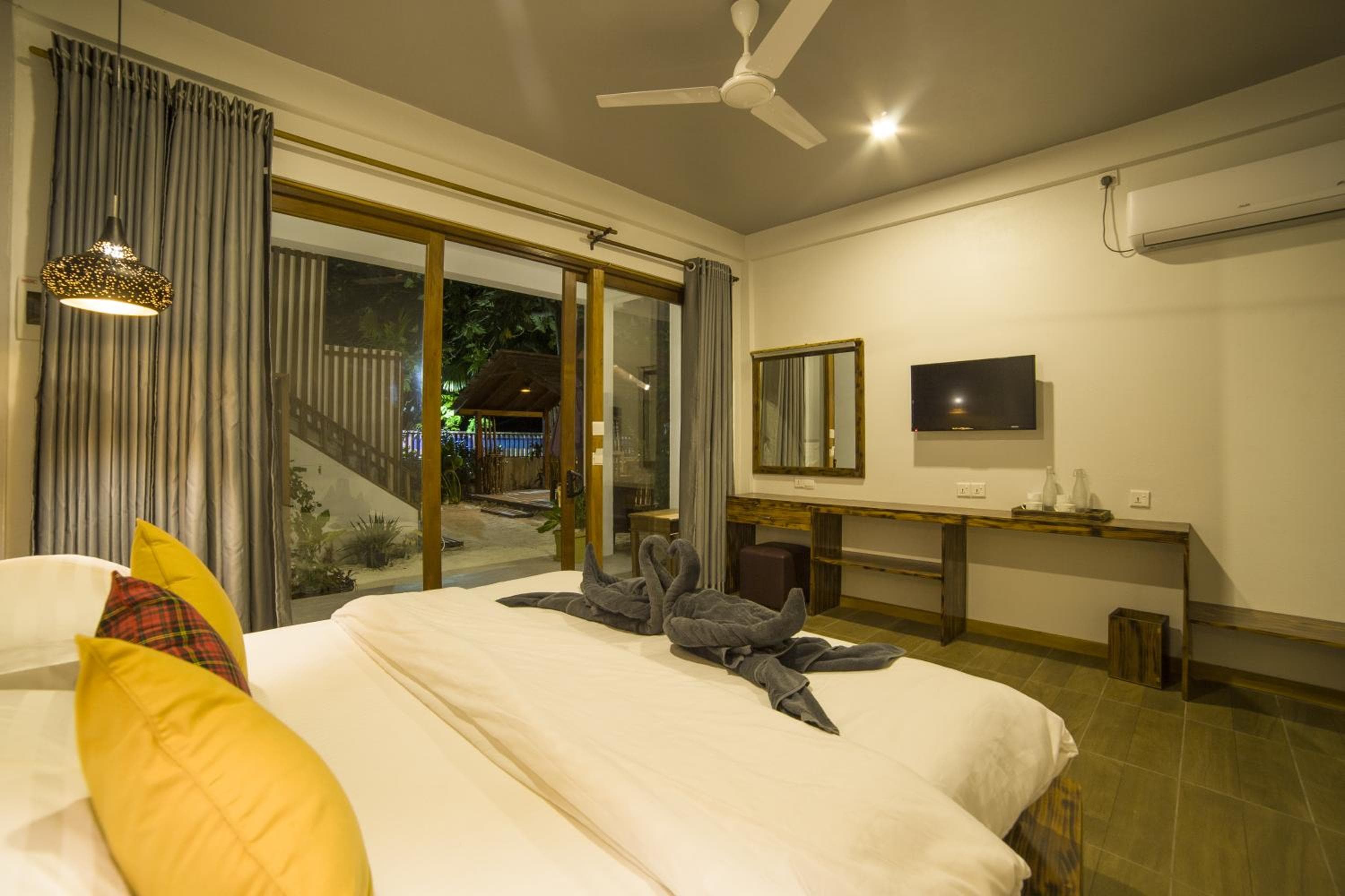 By the shade Maldives - View 72