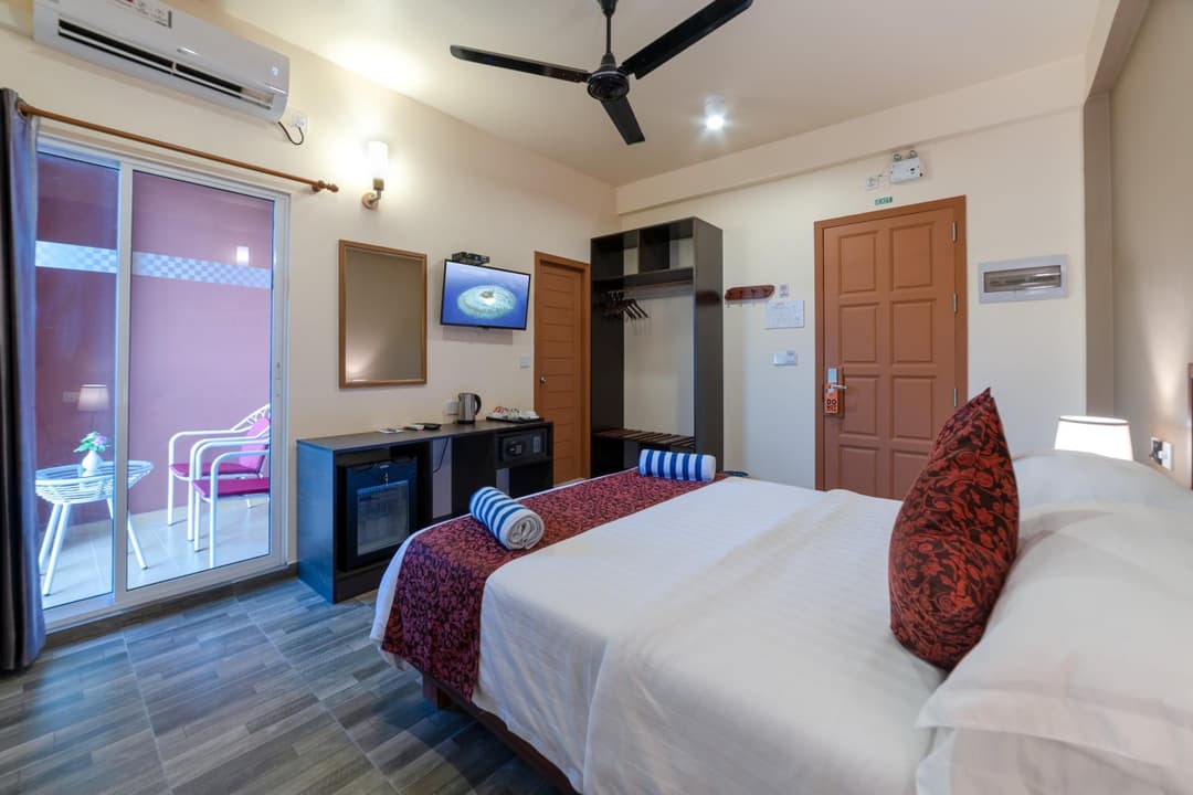 Paguro Beach Inn - View 4