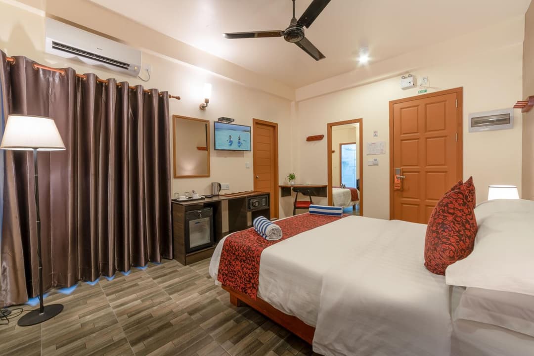 Paguro Beach Inn - View 3