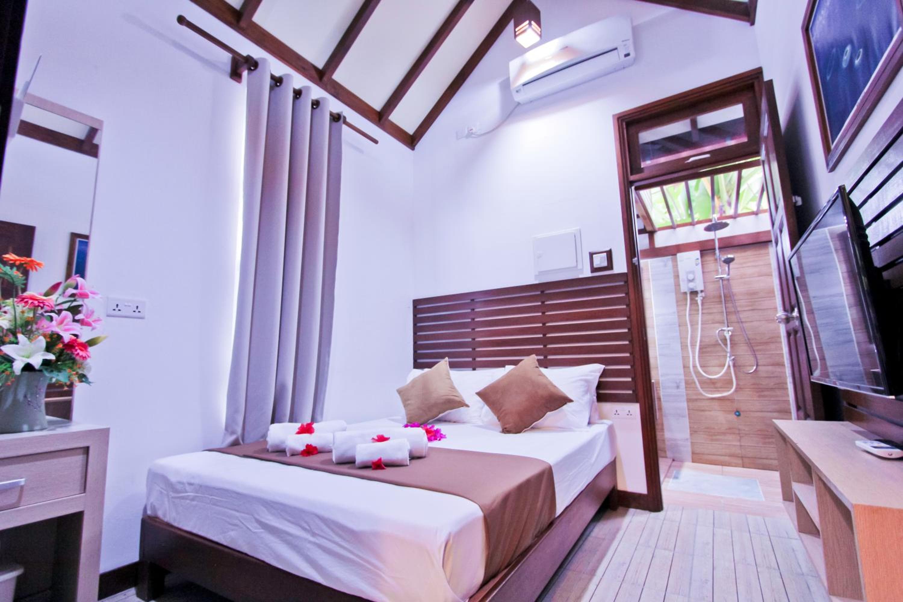 Beach Cottage - View 77