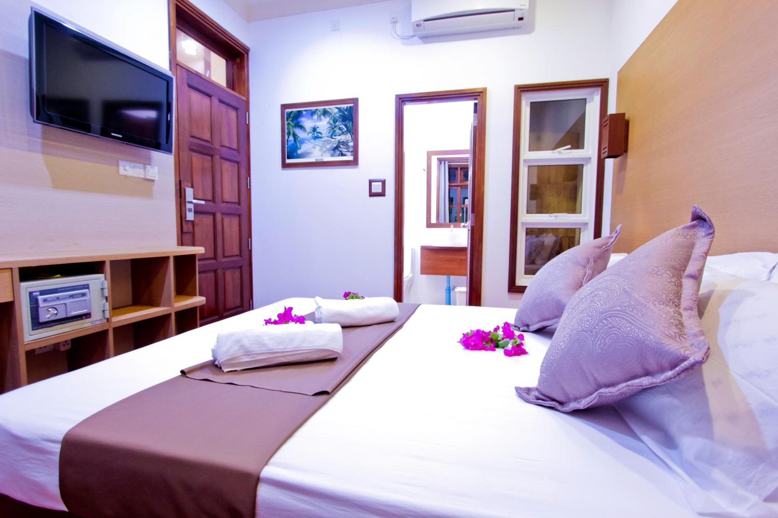 Beach Cottage - View 79