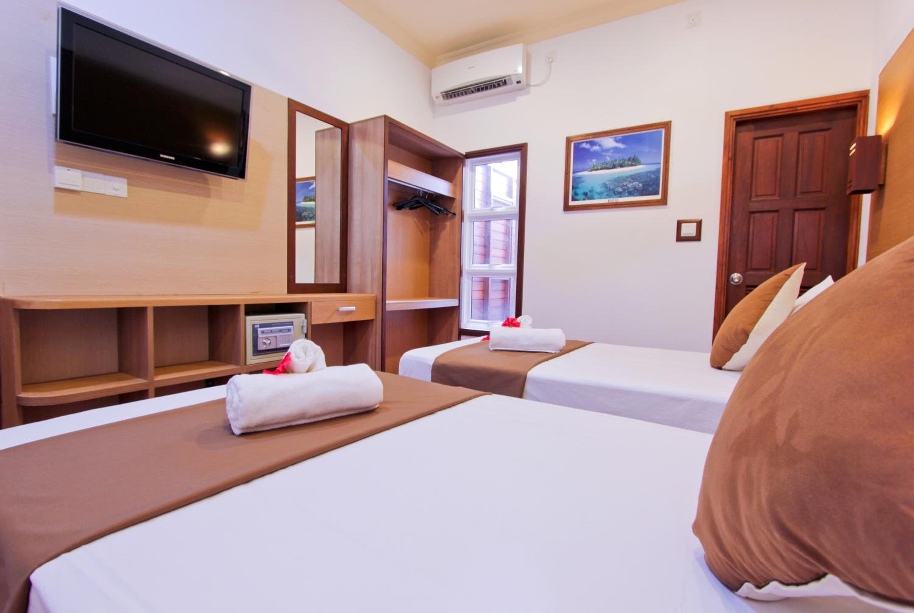 Beach Cottage - View 47