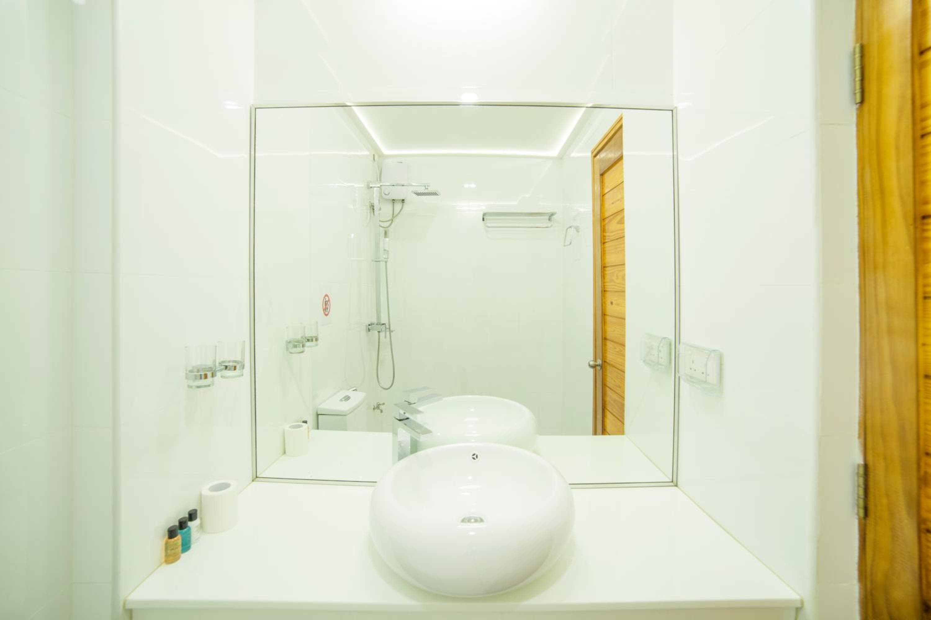 PERLA Dhangethi - View 144