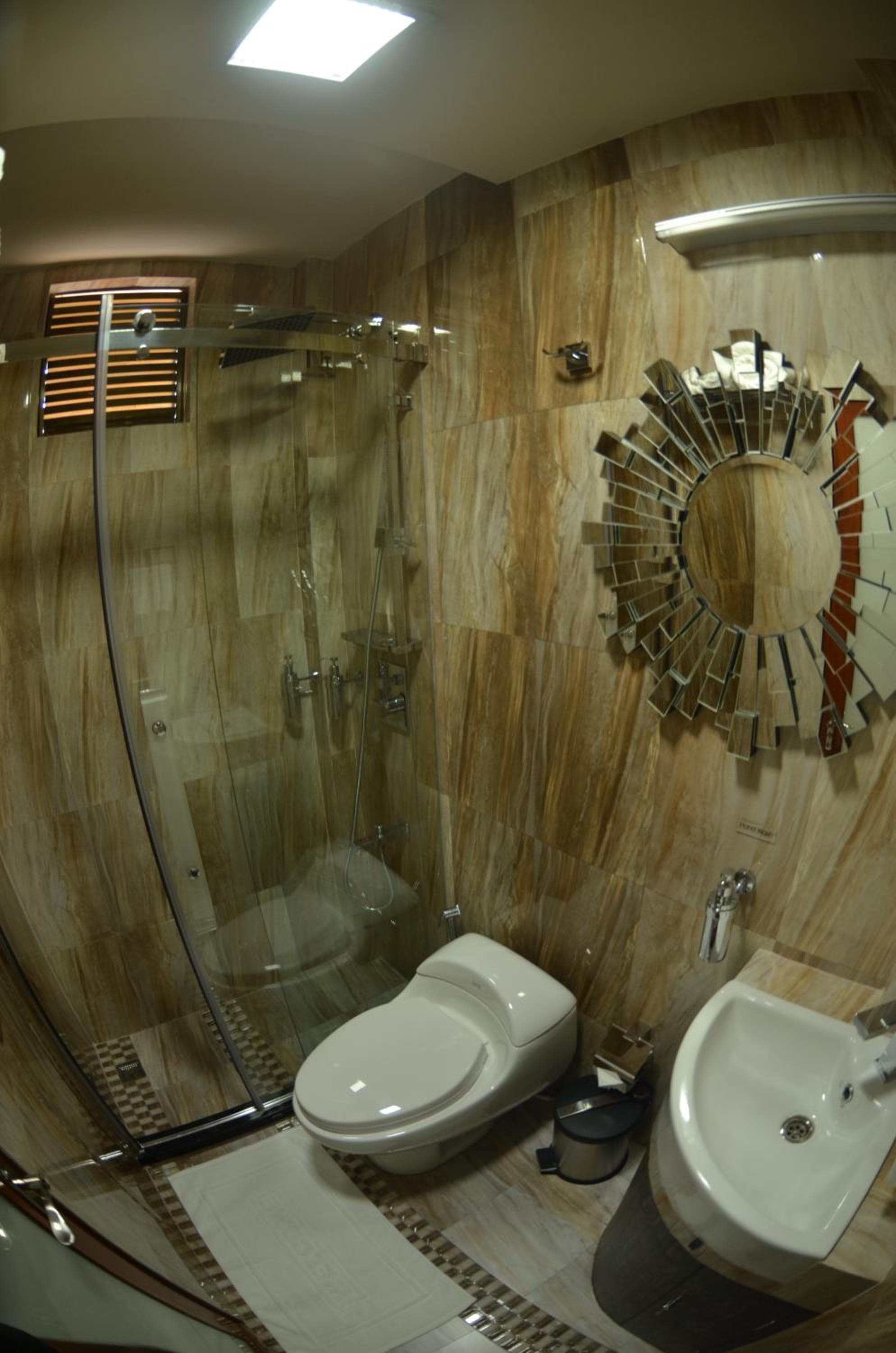 Newtown Inn - View 14