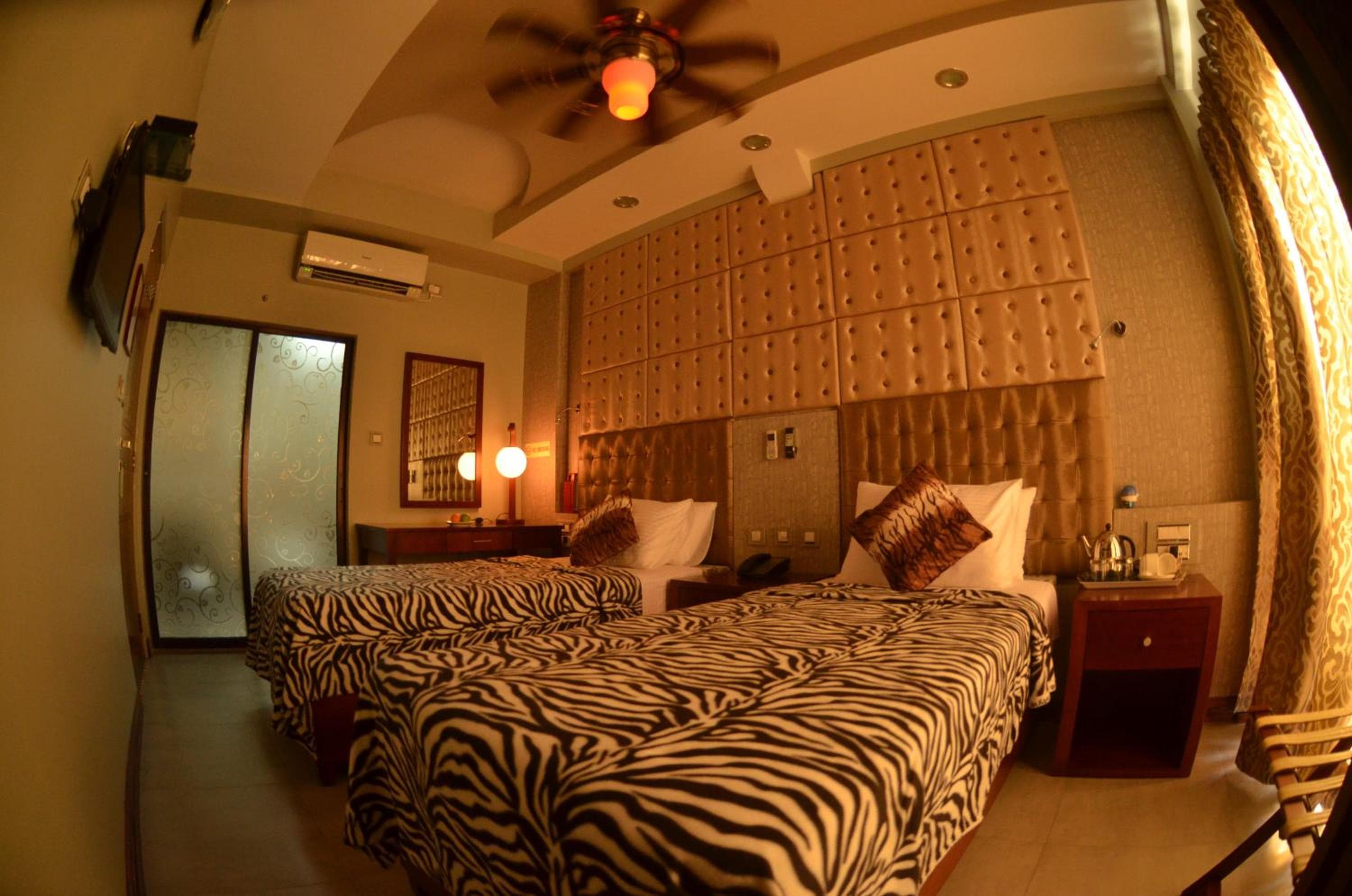 Newtown Inn - View 20