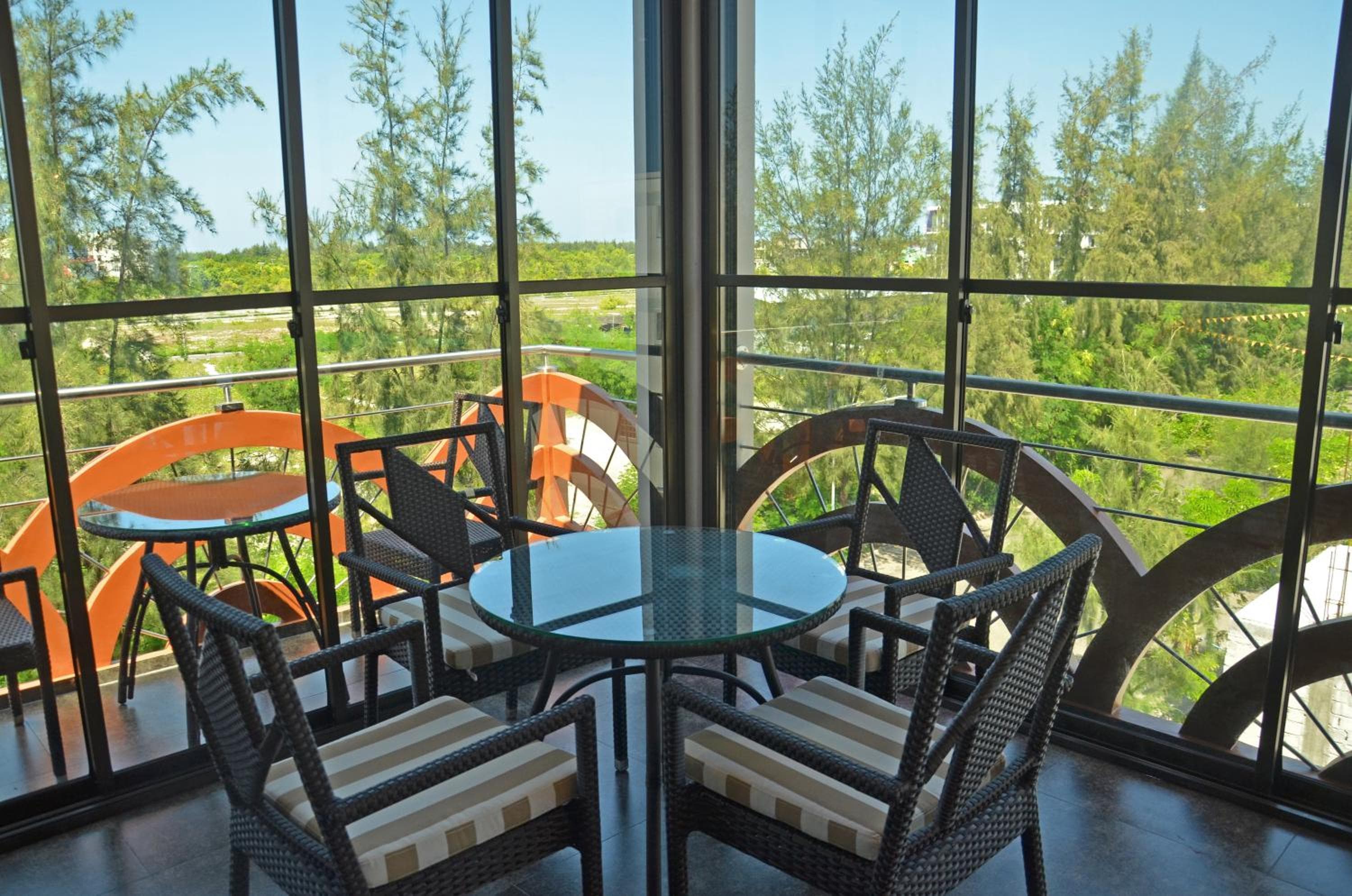 Newtown Inn - View 11