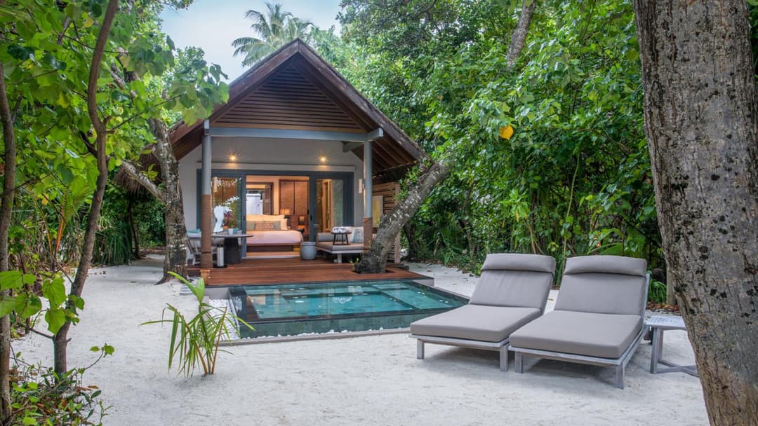 Vakkaru Maldives - Luxury Private Island Resort - View 5