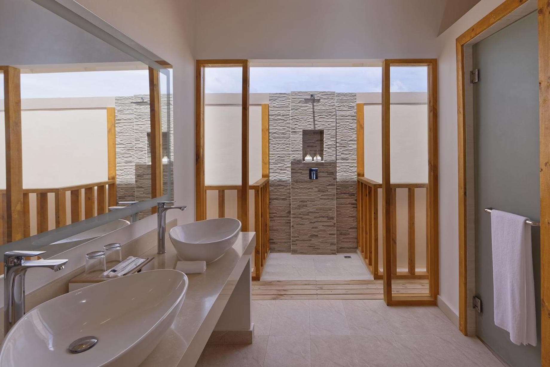 Brennia Kottefaru Maldives - View 12