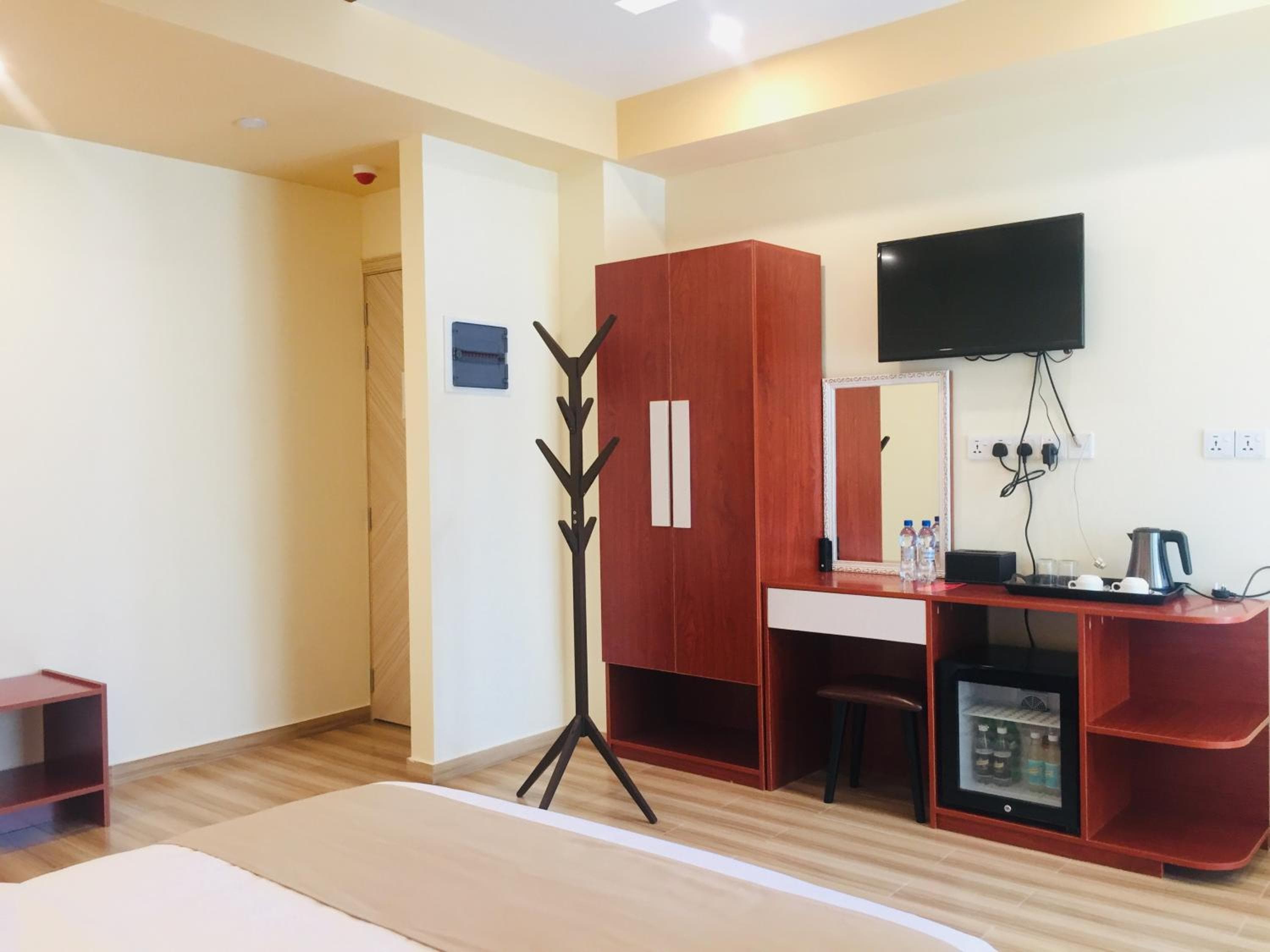 Rosemary Boutique - View 3